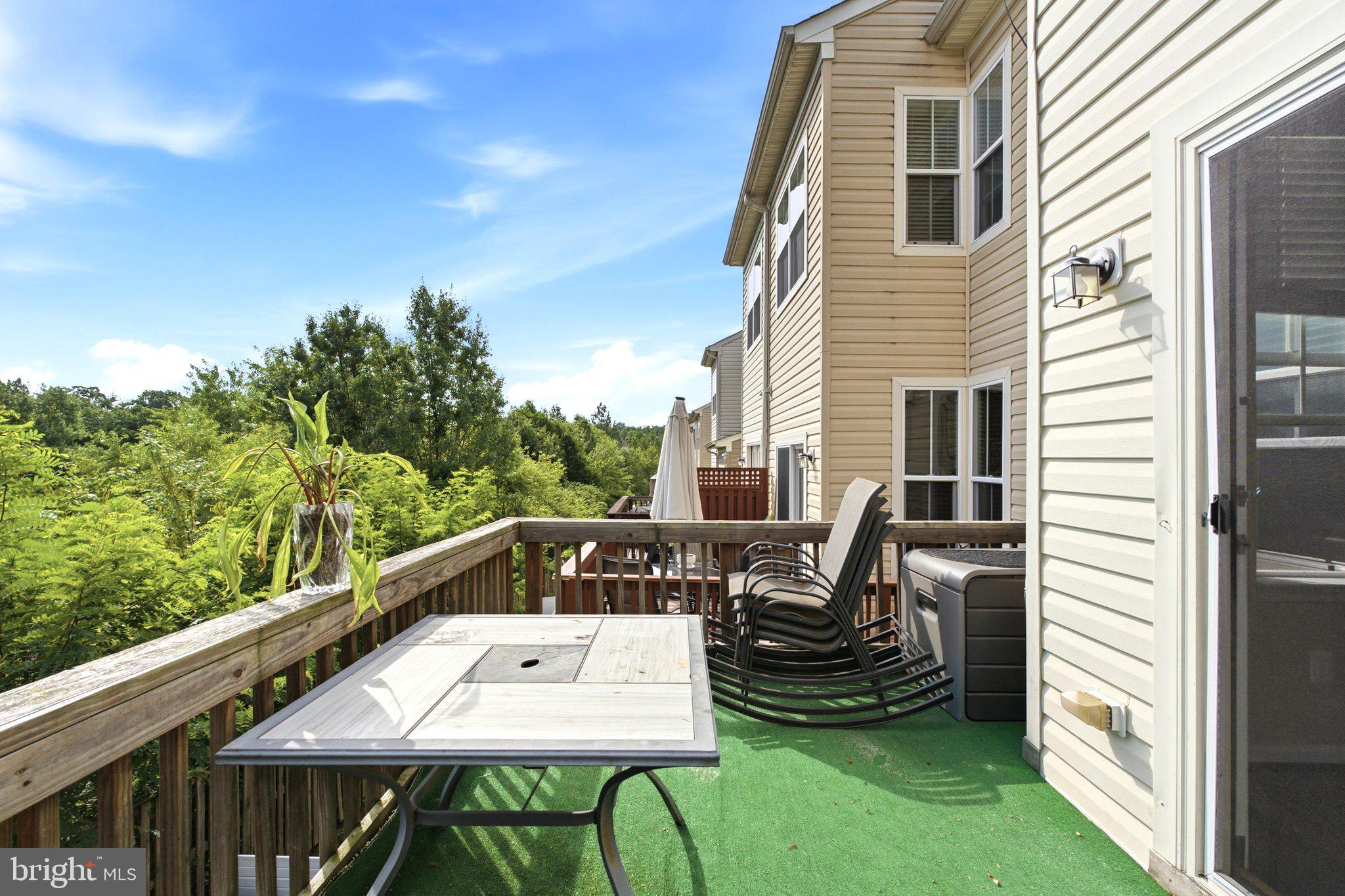 RIVER OAKS - Residential