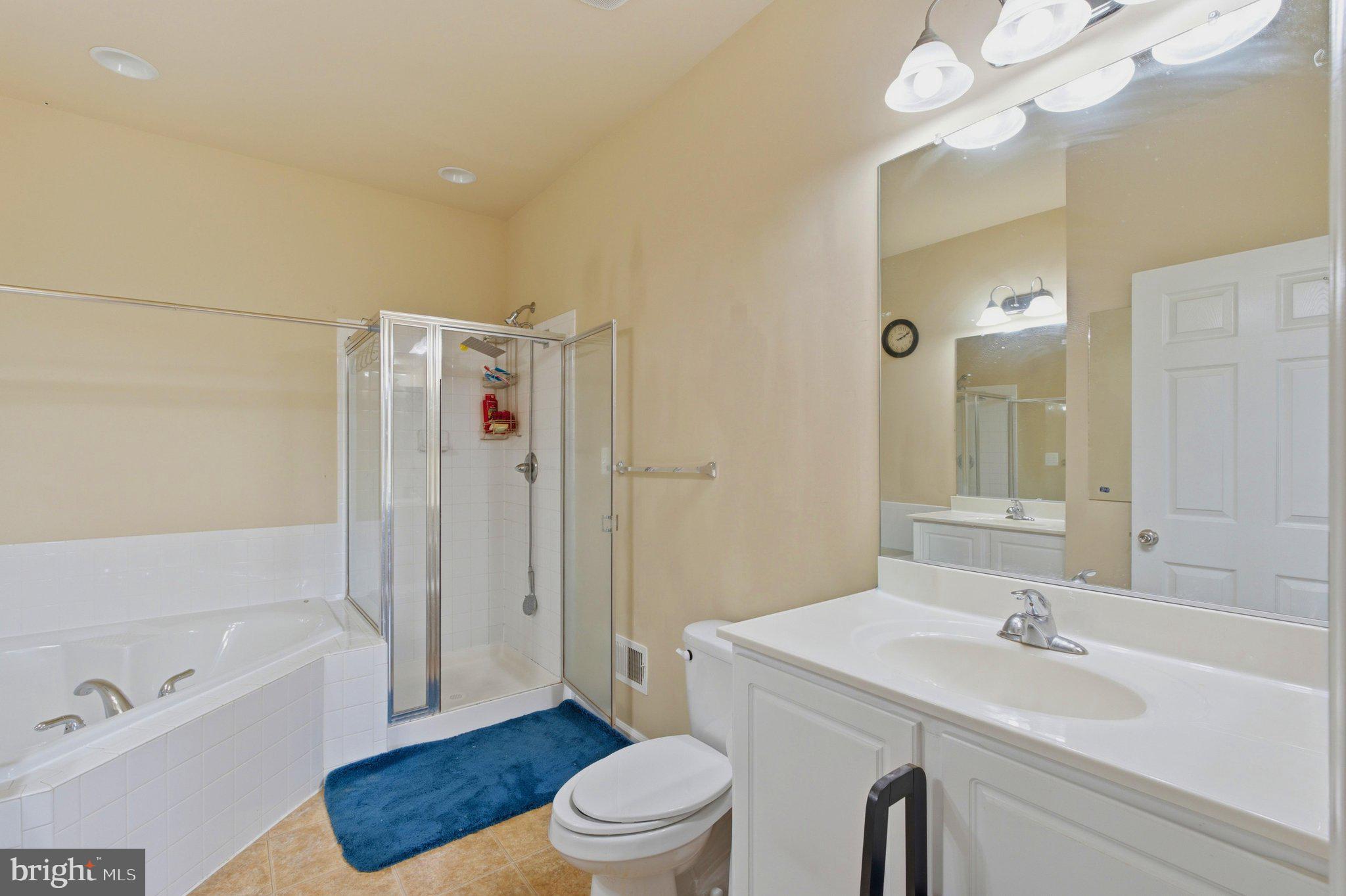 RIVER OAKS - Residential