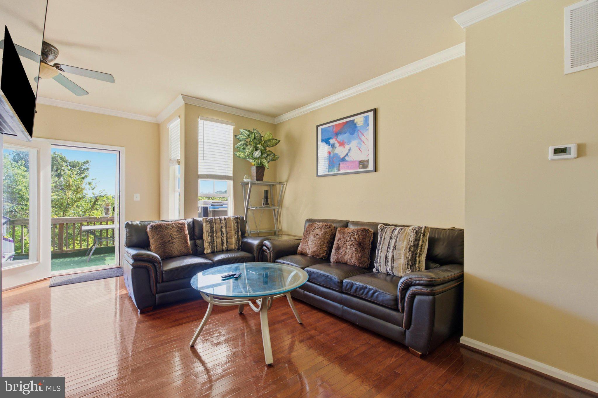 RIVER OAKS - Residential