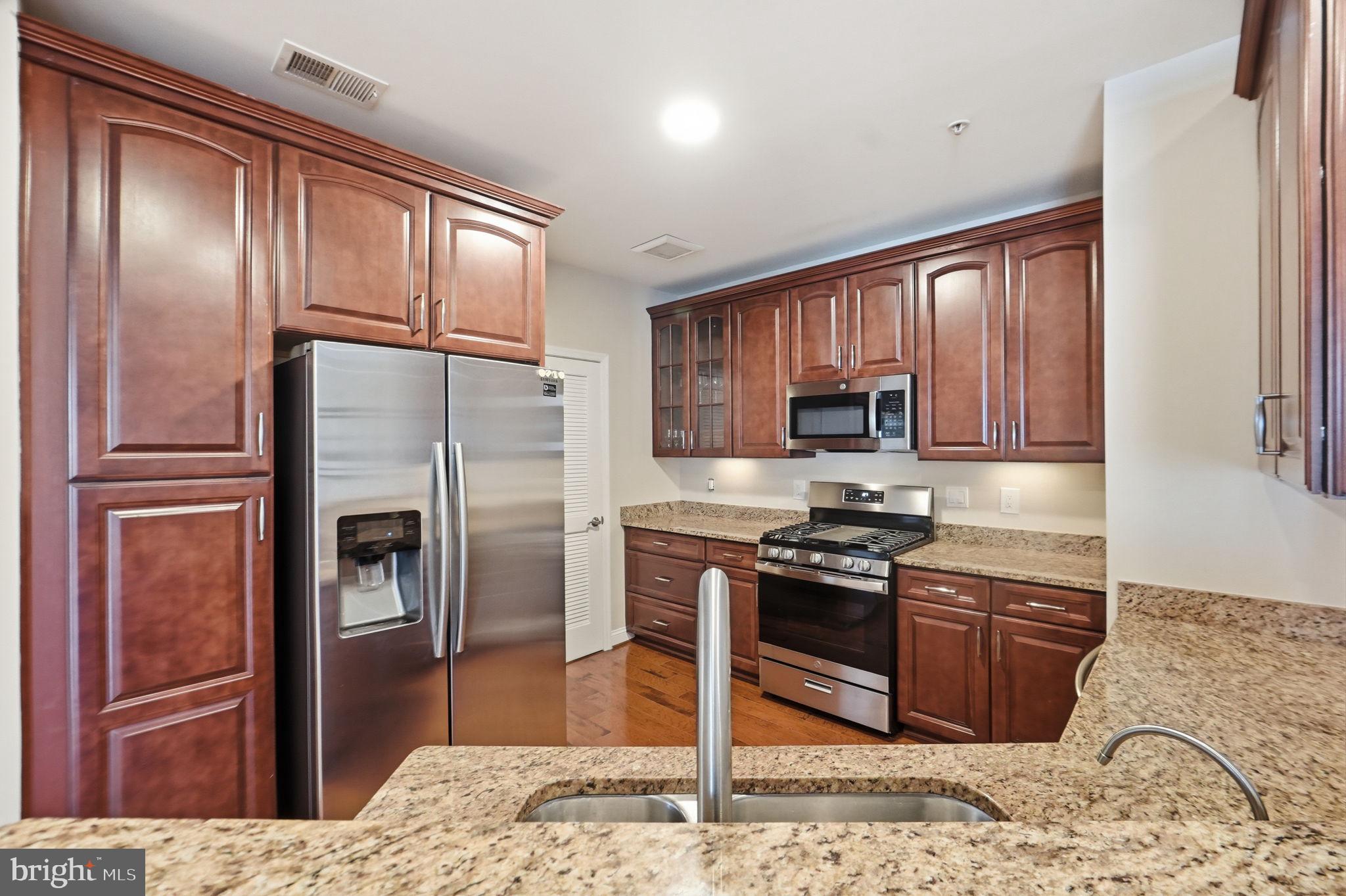 NORBECK CROSSING - Residential