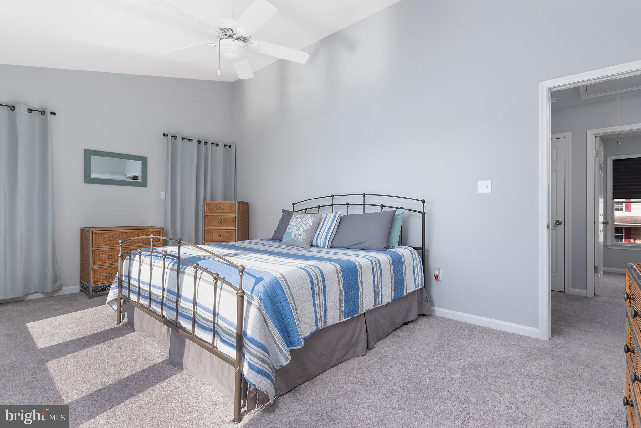 SILVER SANDS - Residential