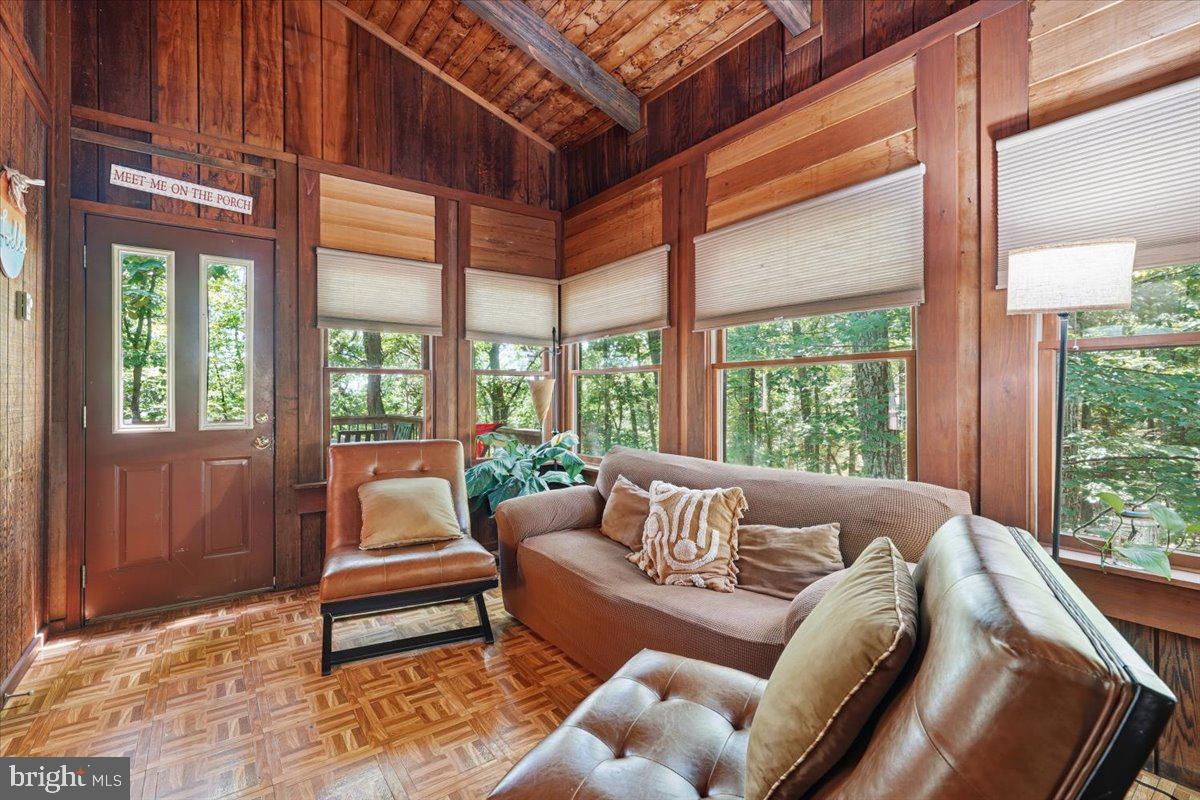 SAW CREEK ESTATES - Residential