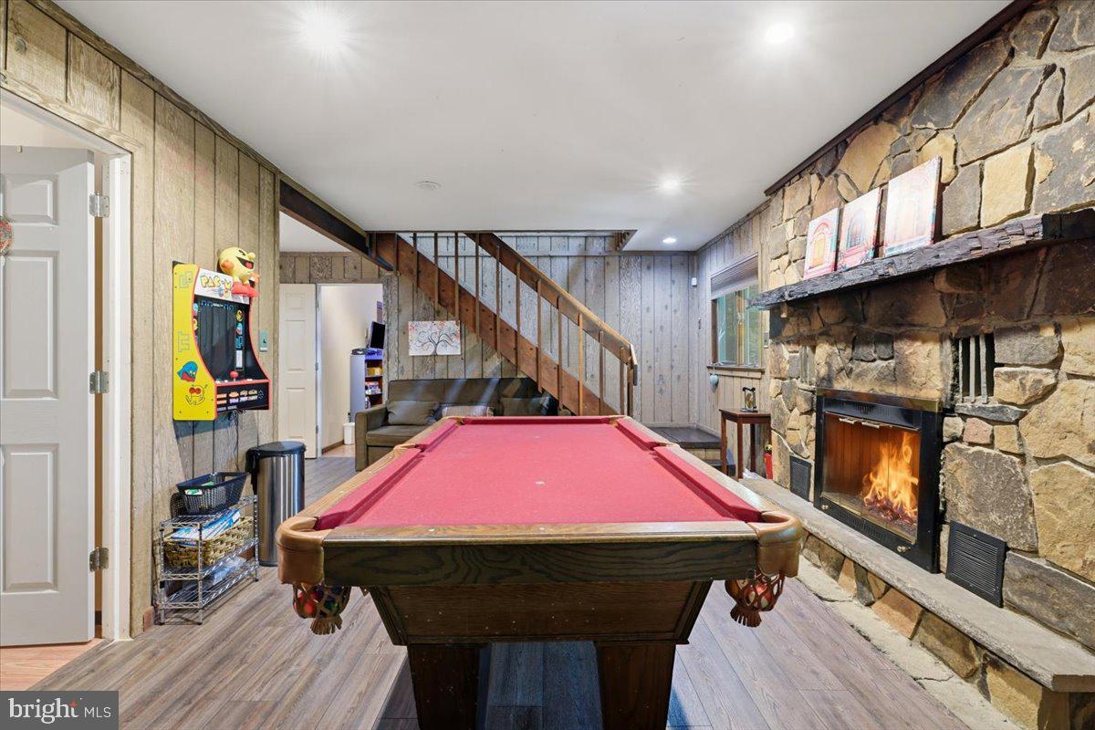 SAW CREEK ESTATES - Residential