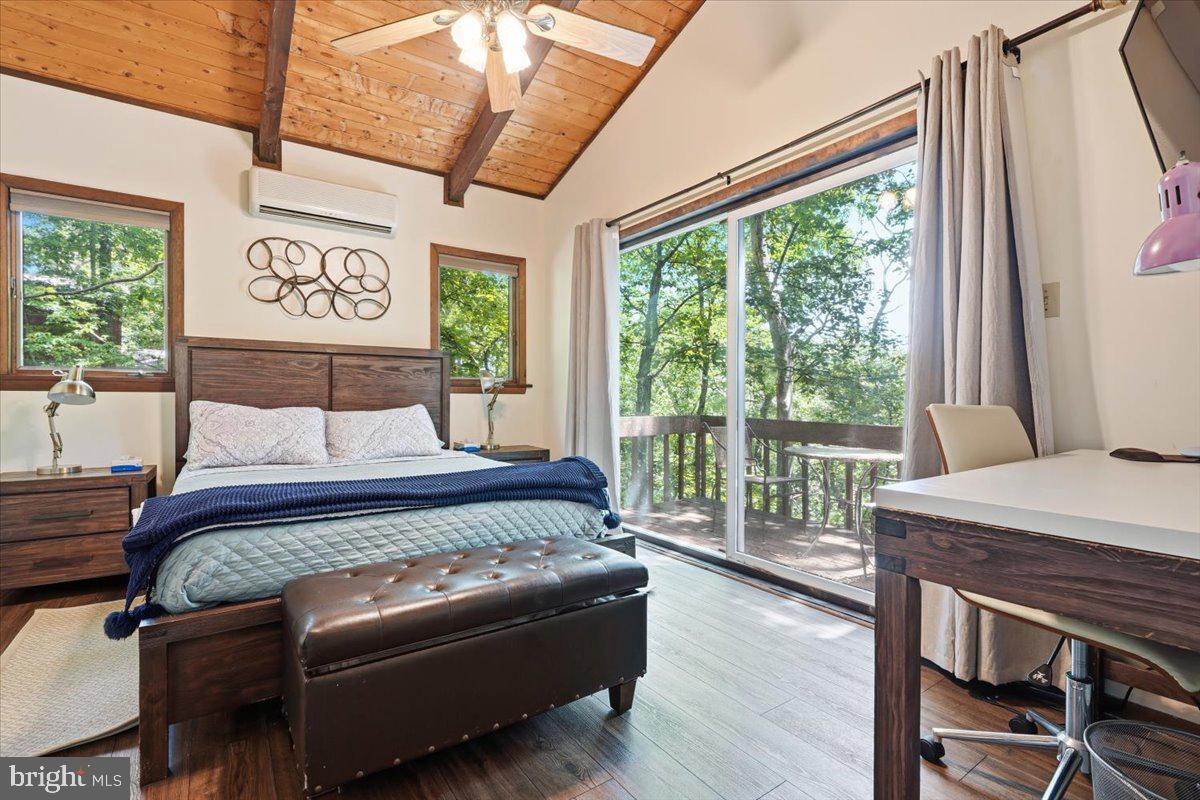 SAW CREEK ESTATES - Residential