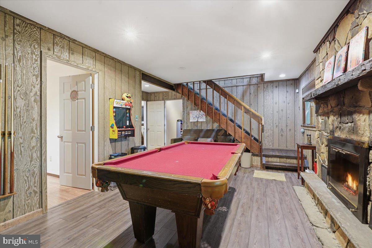 SAW CREEK ESTATES - Residential