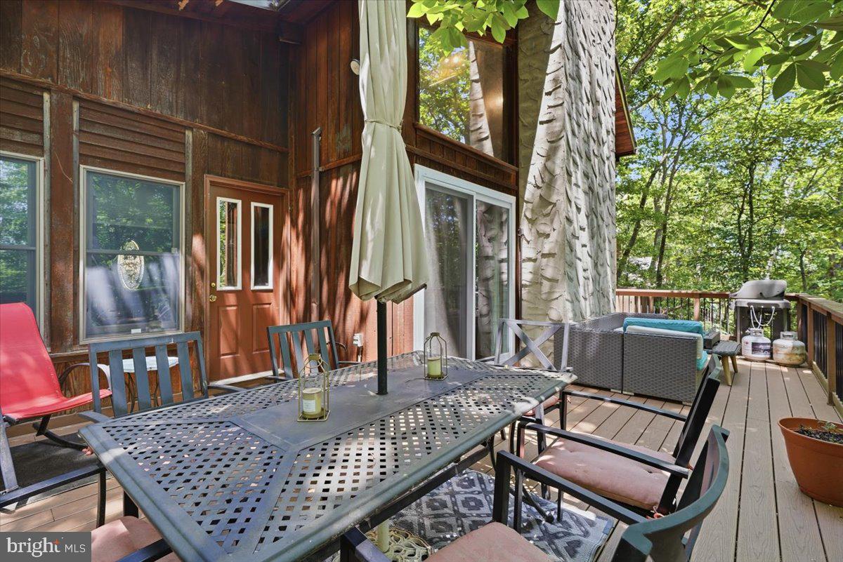 SAW CREEK ESTATES - Residential
