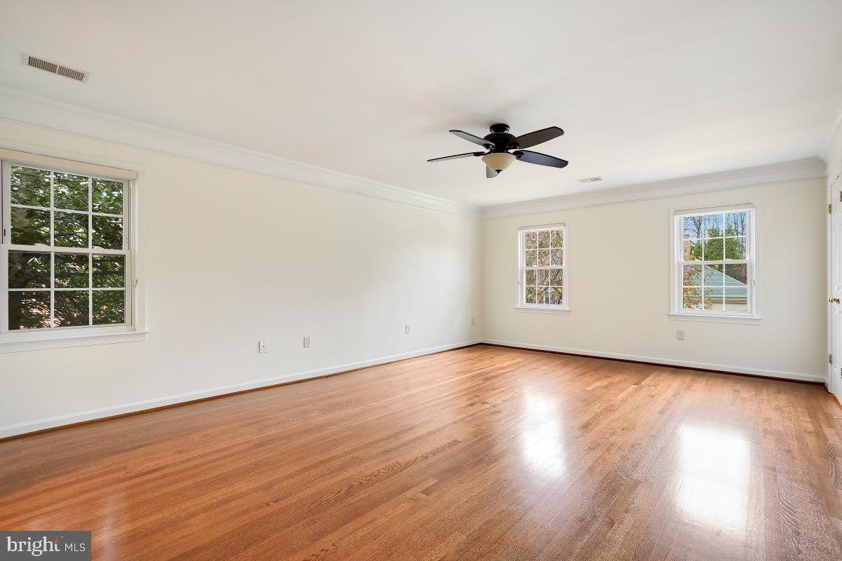 TIMBERLY SOUTH - Residential Lease