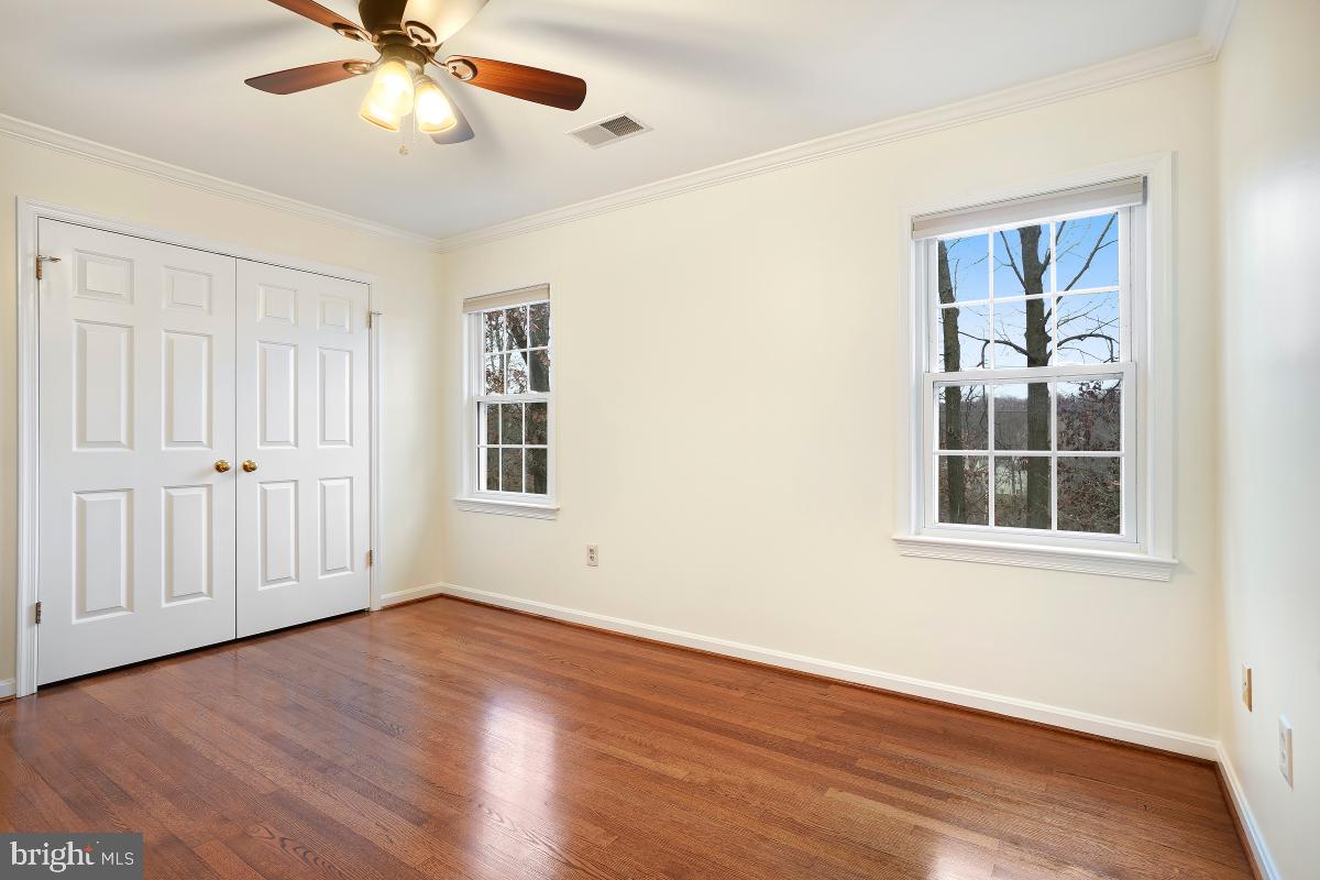 TIMBERLY SOUTH - Residential Lease