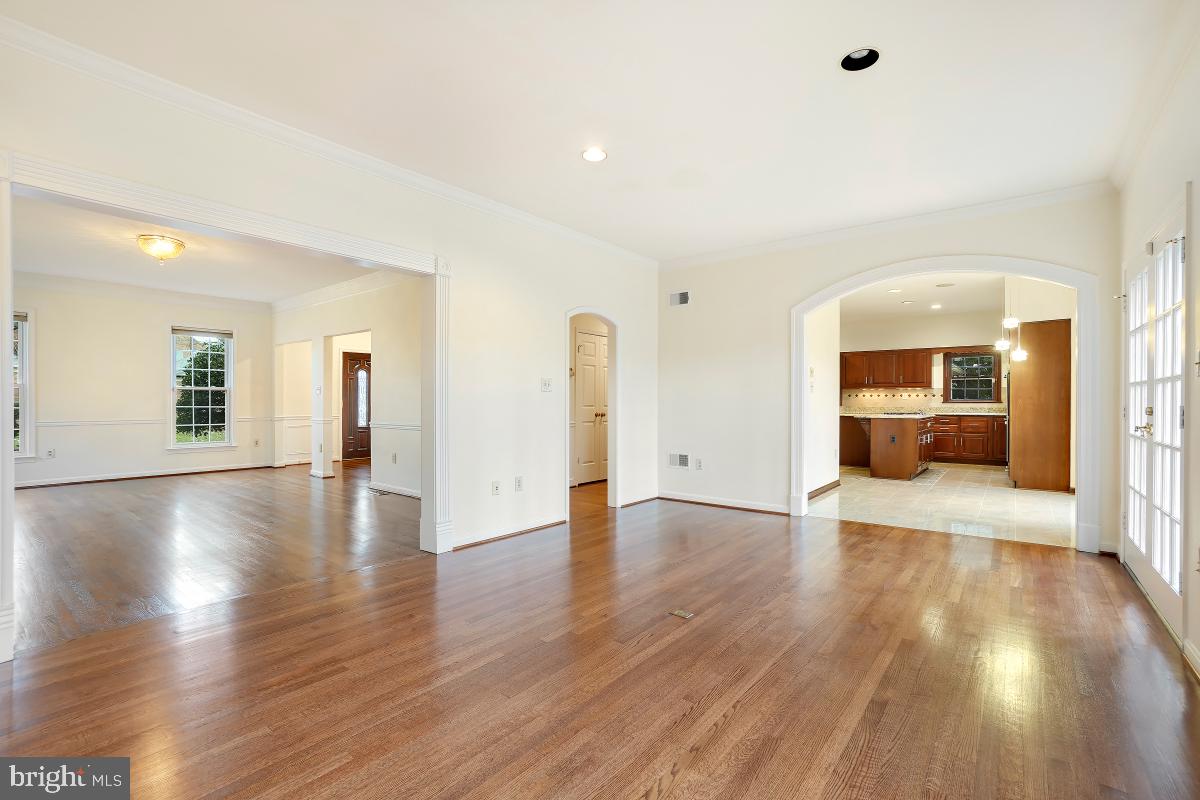 TIMBERLY SOUTH - Residential Lease