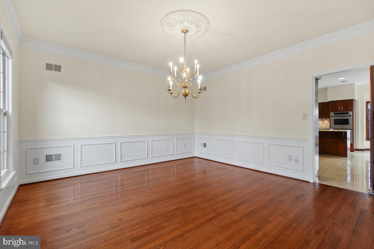 TIMBERLY SOUTH - Residential Lease