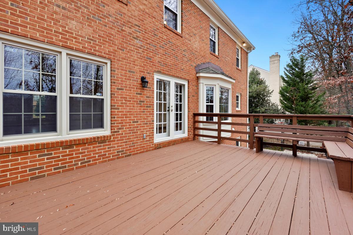 TIMBERLY SOUTH - Residential Lease