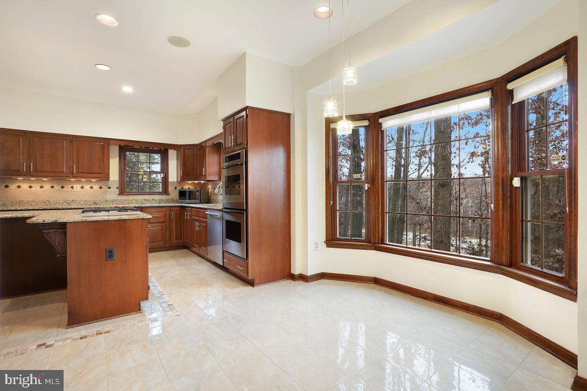 TIMBERLY SOUTH - Residential Lease