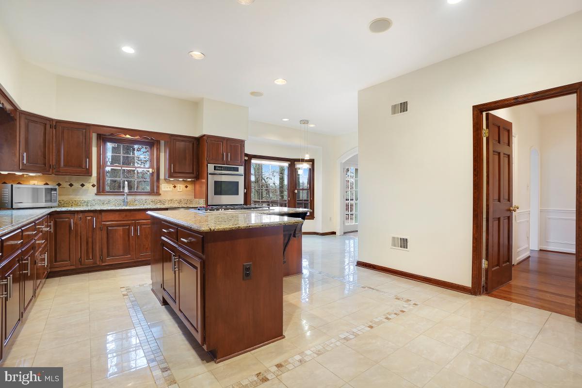 TIMBERLY SOUTH - Residential Lease
