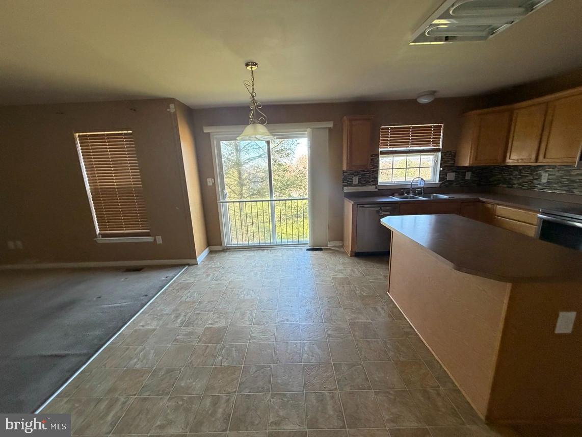 SENECA RIDGE - Residential