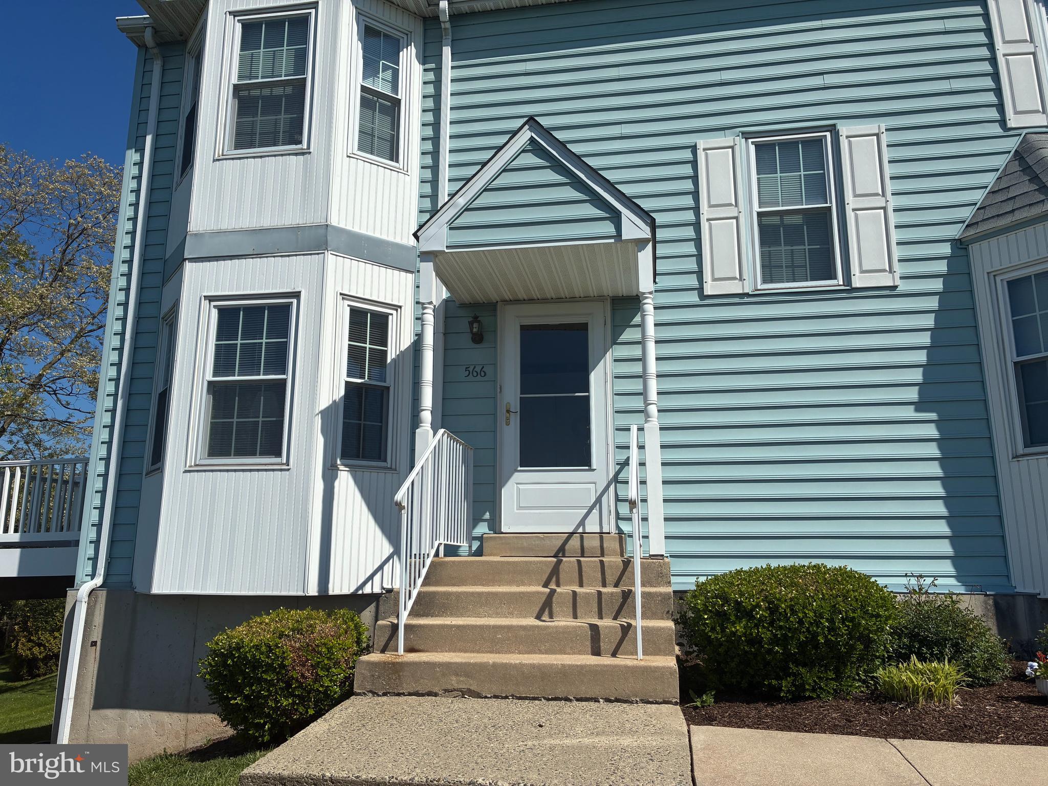 CHERRY TREE KNOLL - Residential