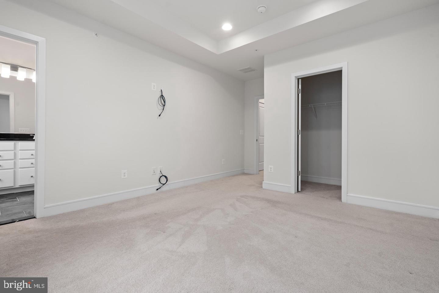 THE PRESERVE AT WESTFIELDS - Residential Lease