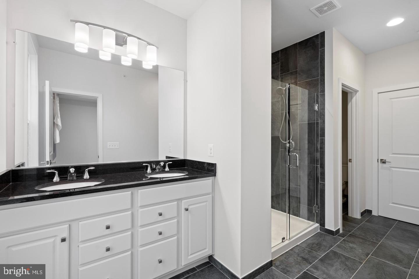 THE PRESERVE AT WESTFIELDS - Residential Lease