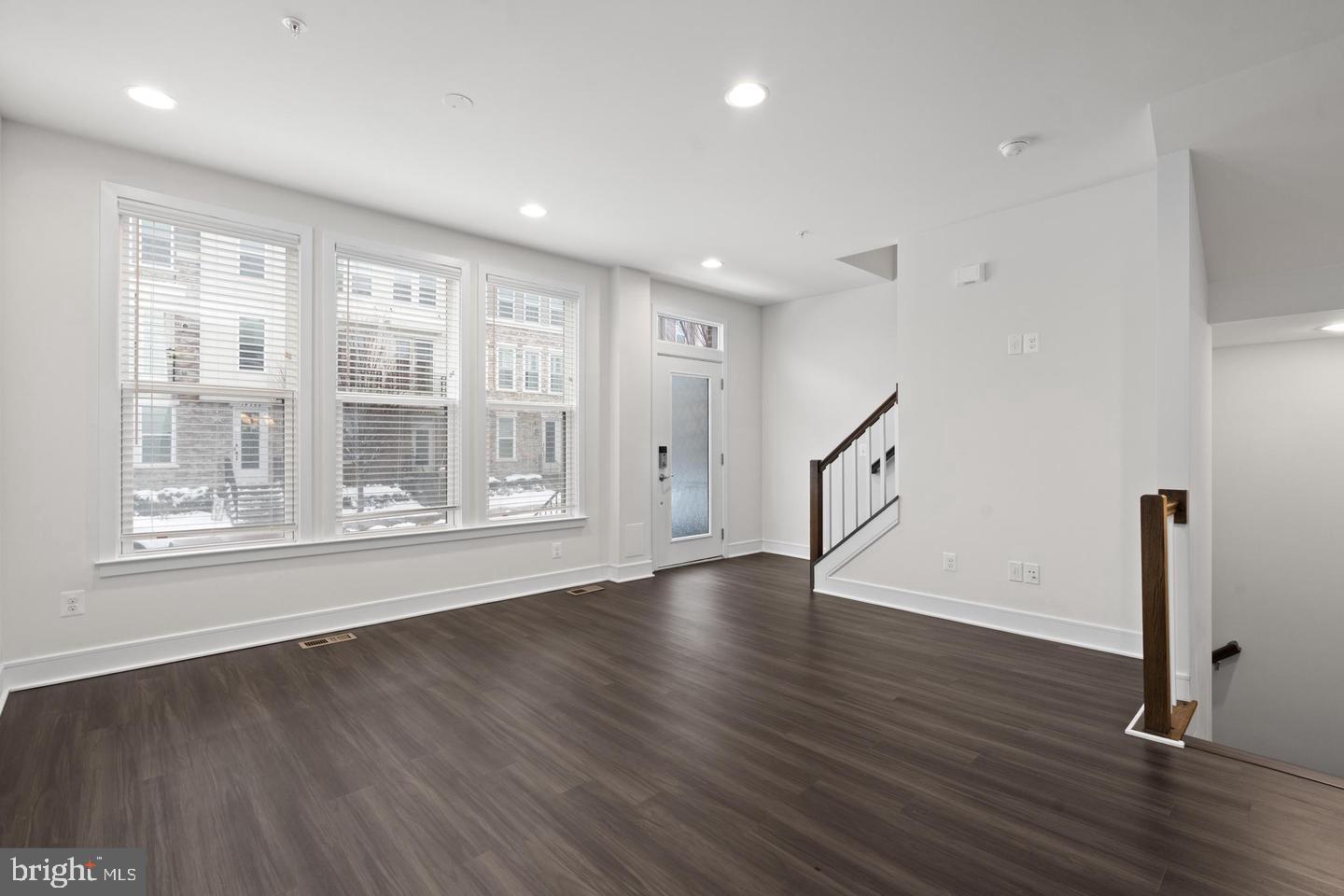 THE PRESERVE AT WESTFIELDS - Residential Lease
