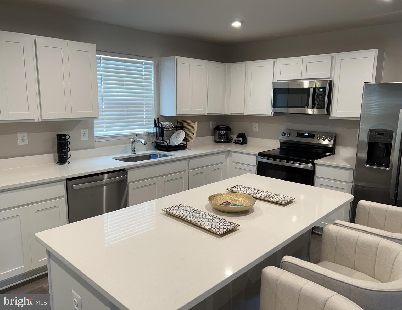POTOMAC CHURCH FARMS - Residential Lease
