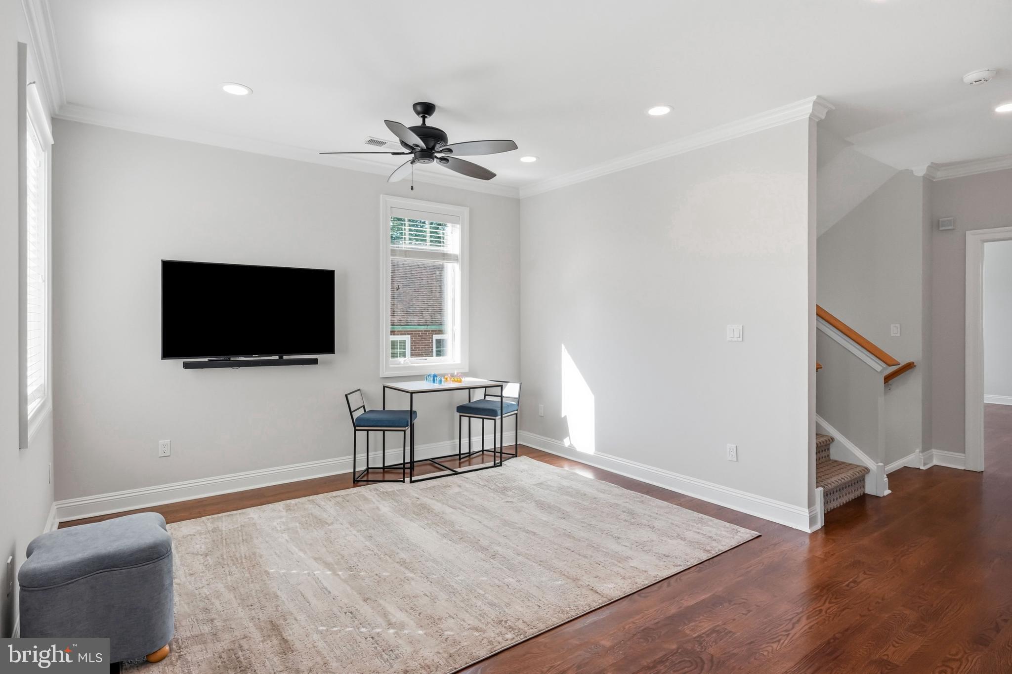 BERWYN VILLAGE - Residential