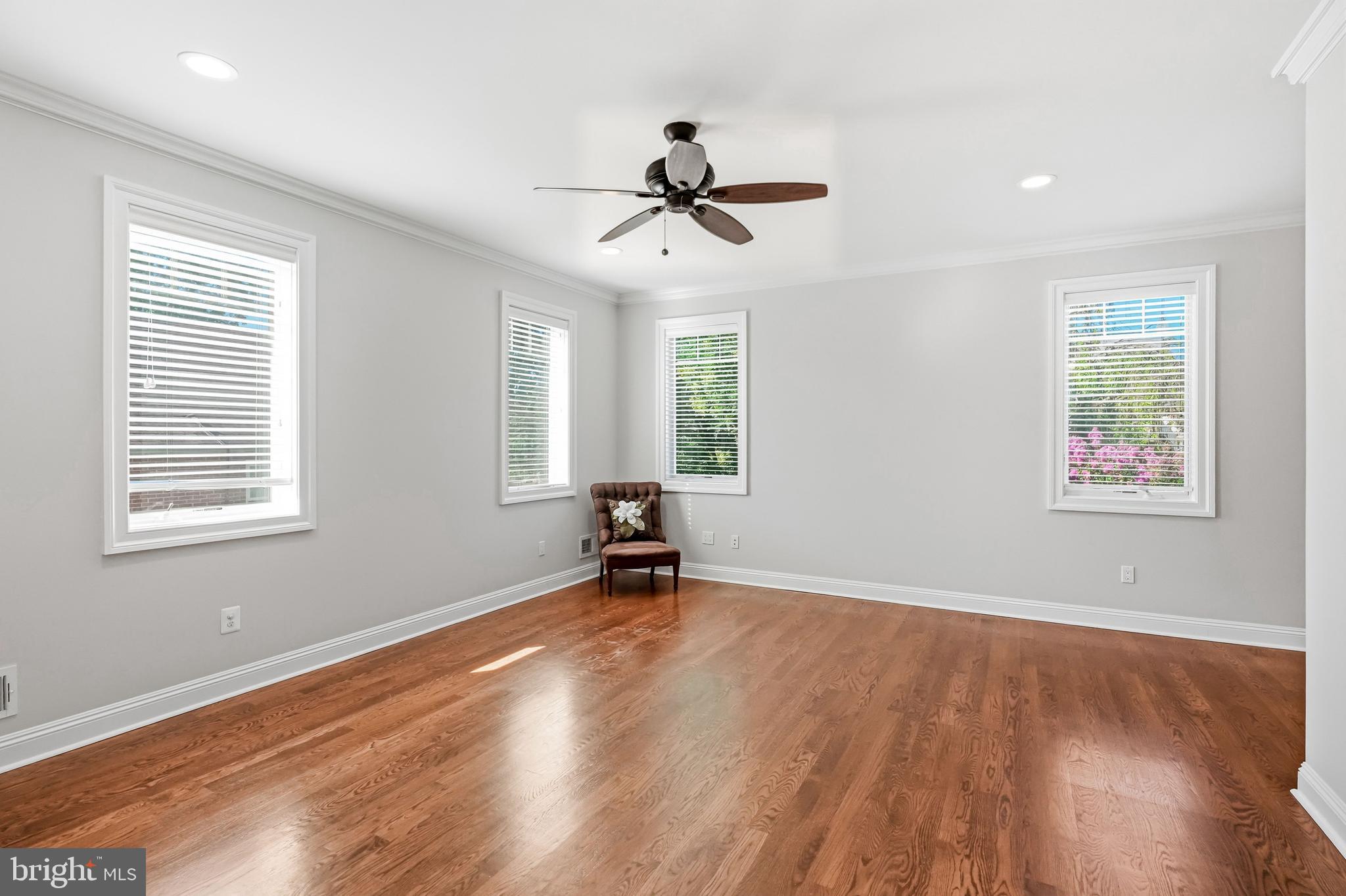 BERWYN VILLAGE - Residential