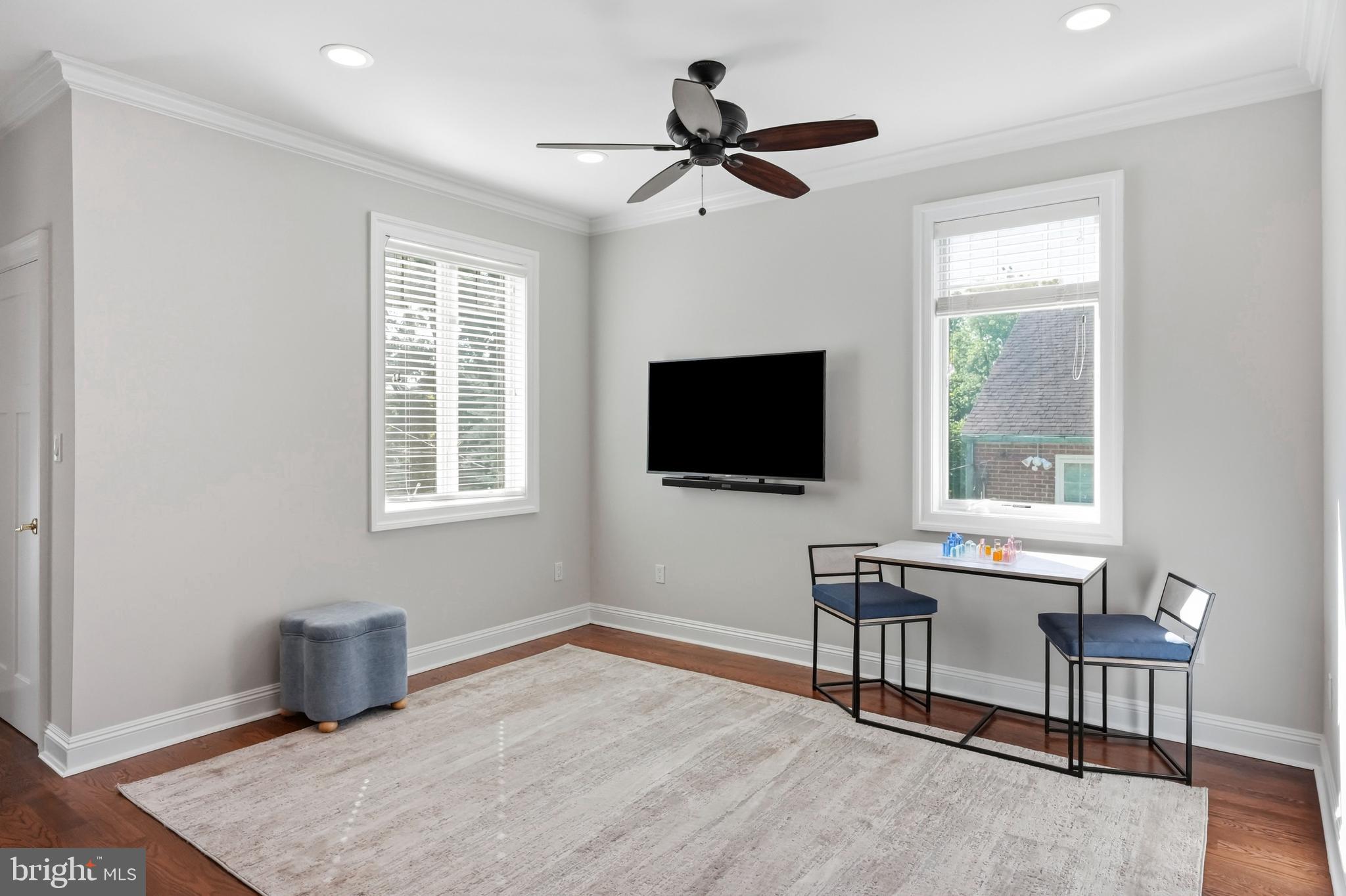 BERWYN VILLAGE - Residential