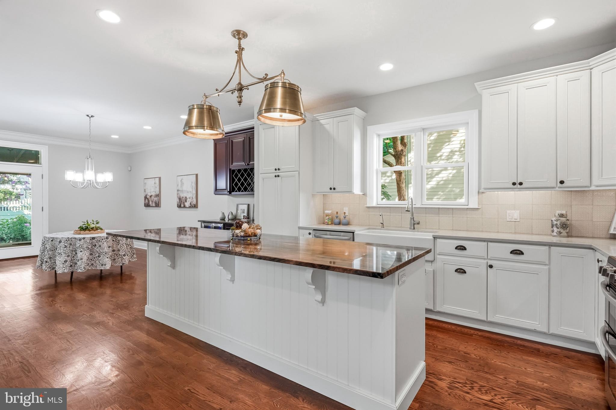 BERWYN VILLAGE - Residential