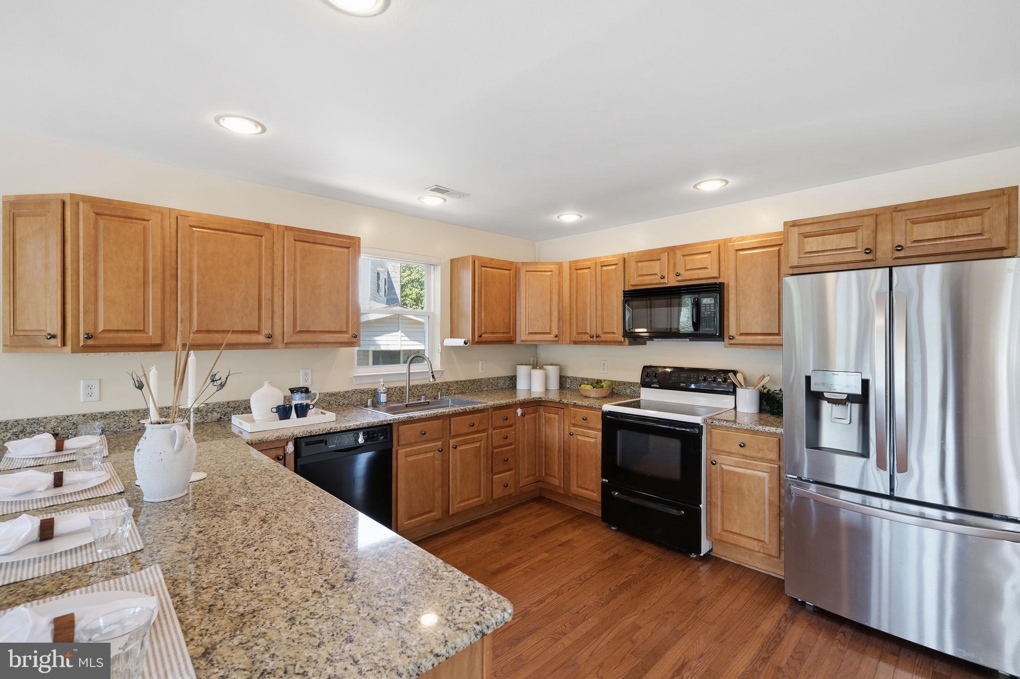 UPPER MAGOTHY BEACH - Residential