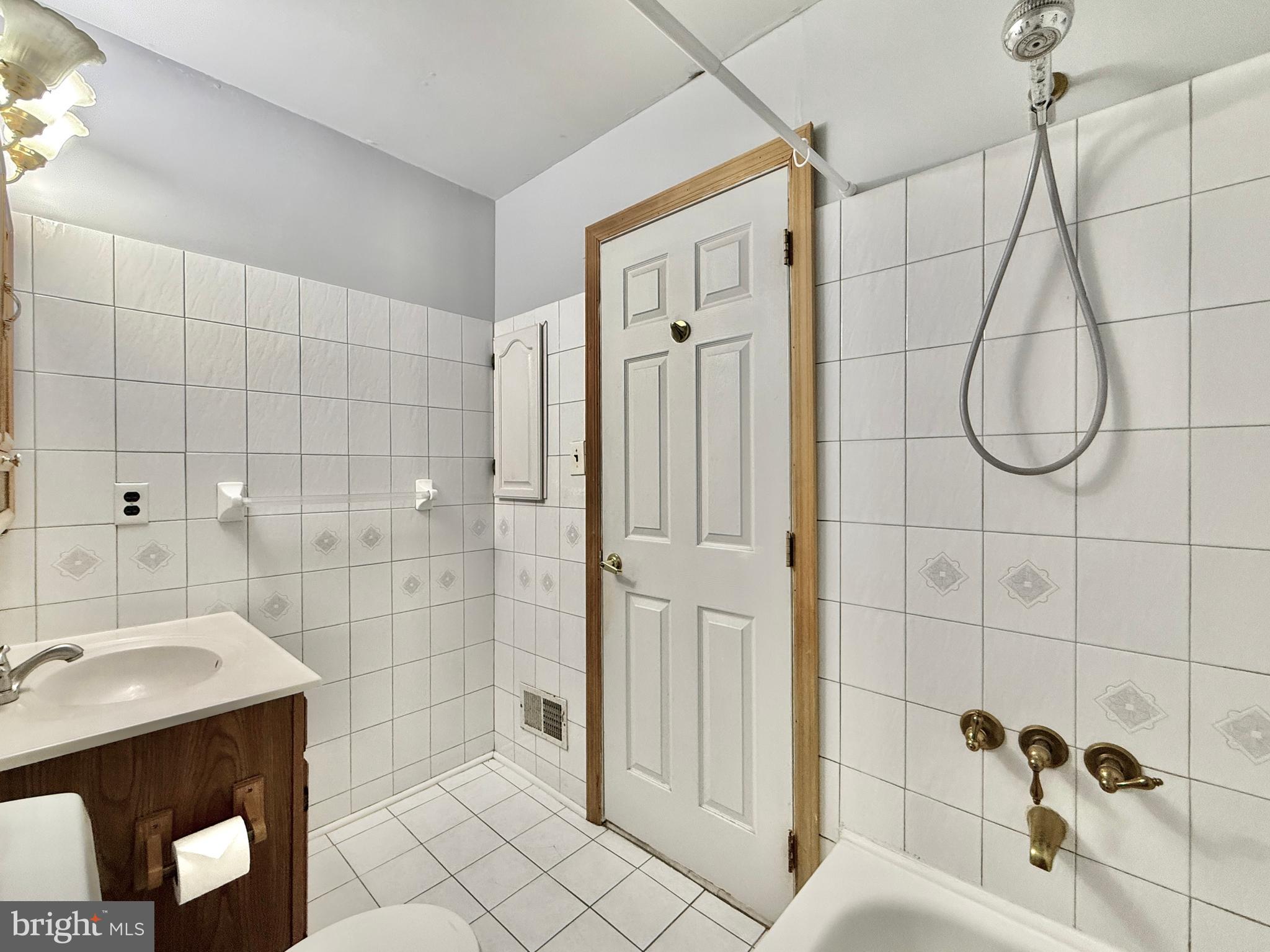 WEDGEWOOD ESTATES - Residential