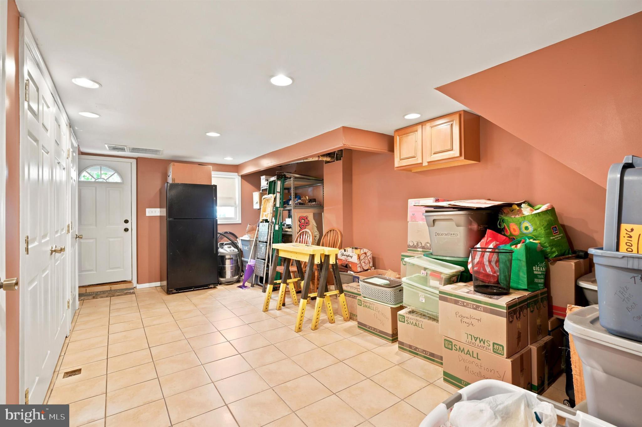 NORRIS HILLS CT - Residential