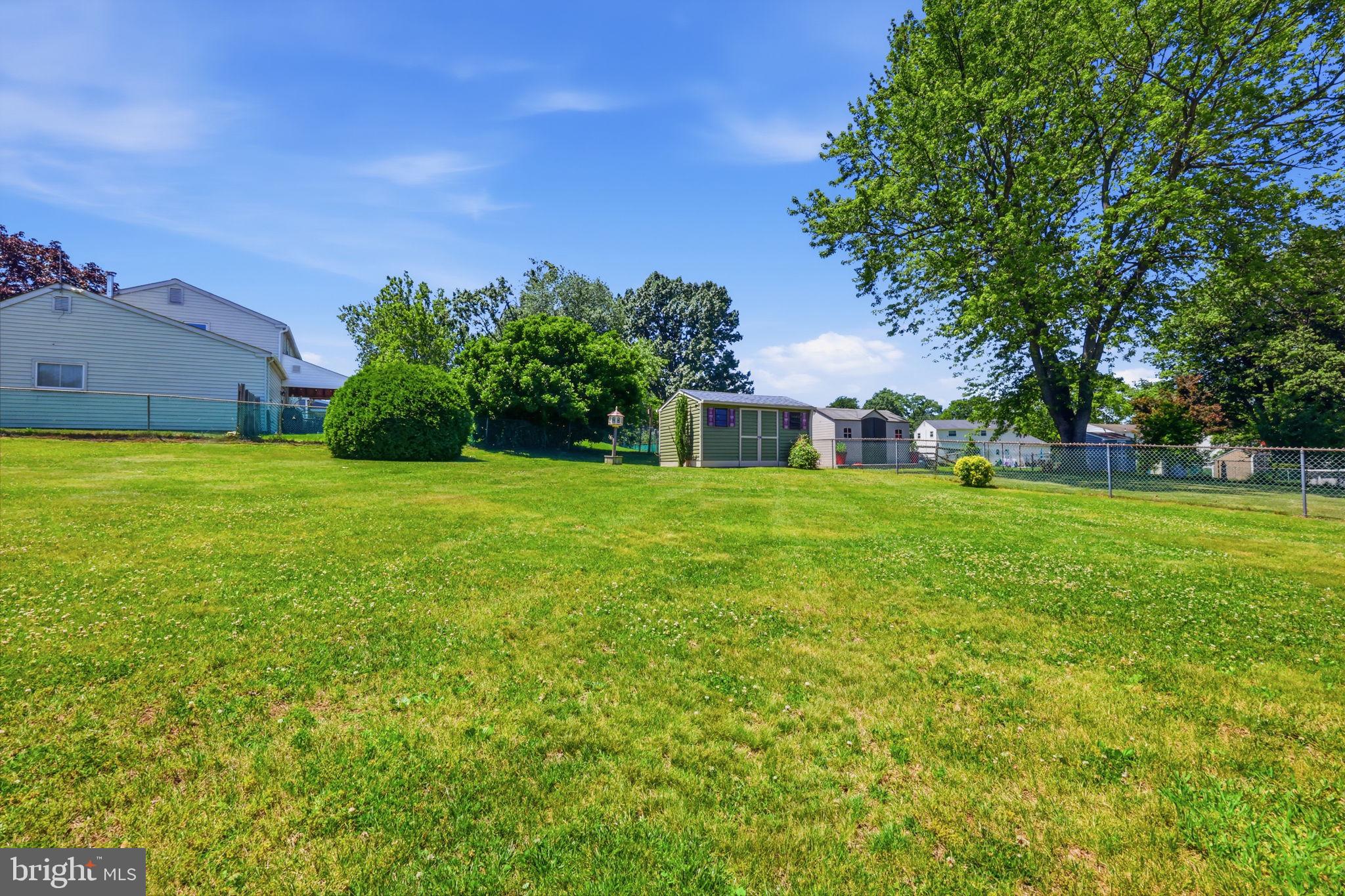 WILLOW MANOR FARMS - Residential
