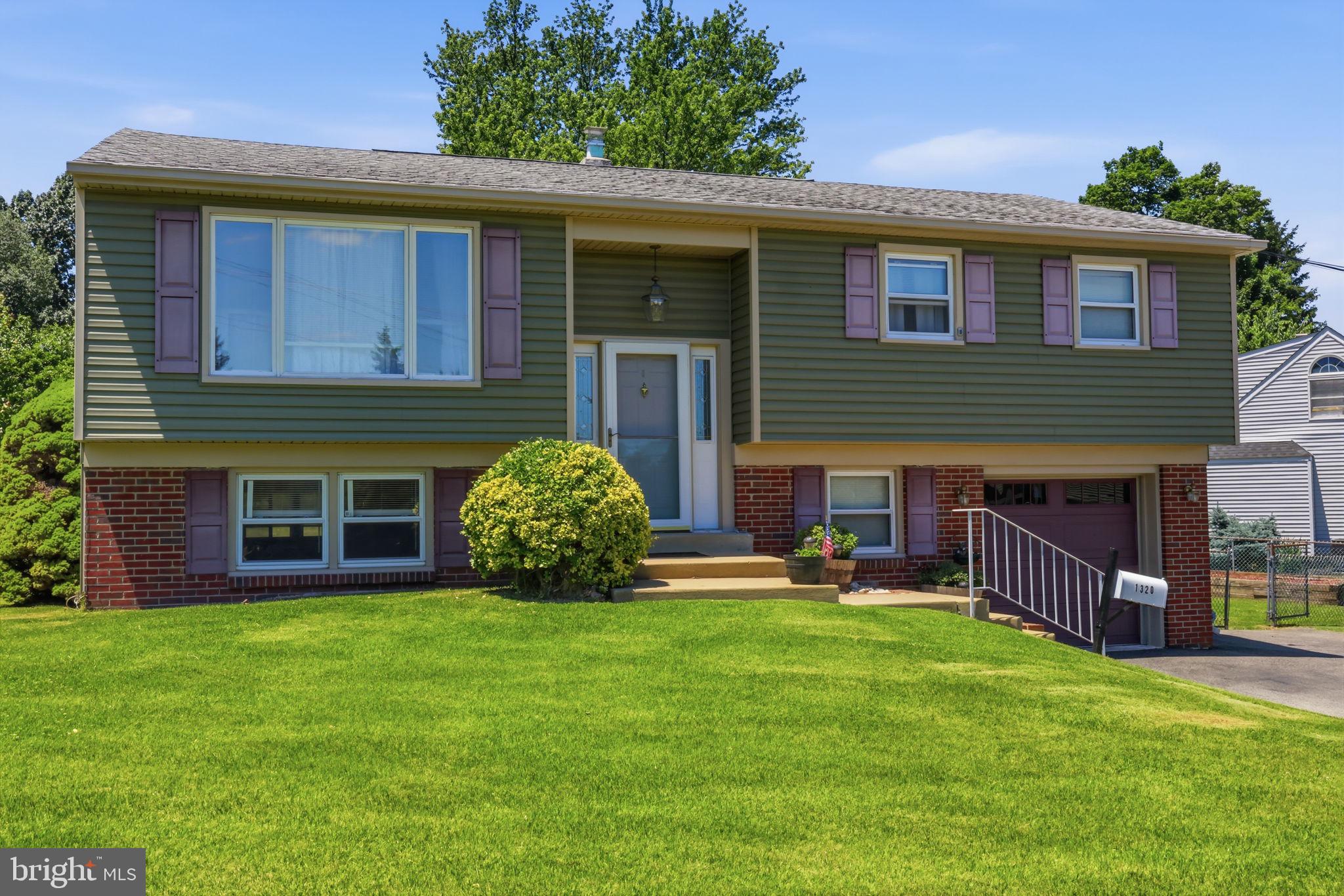 WILLOW MANOR FARMS - Residential