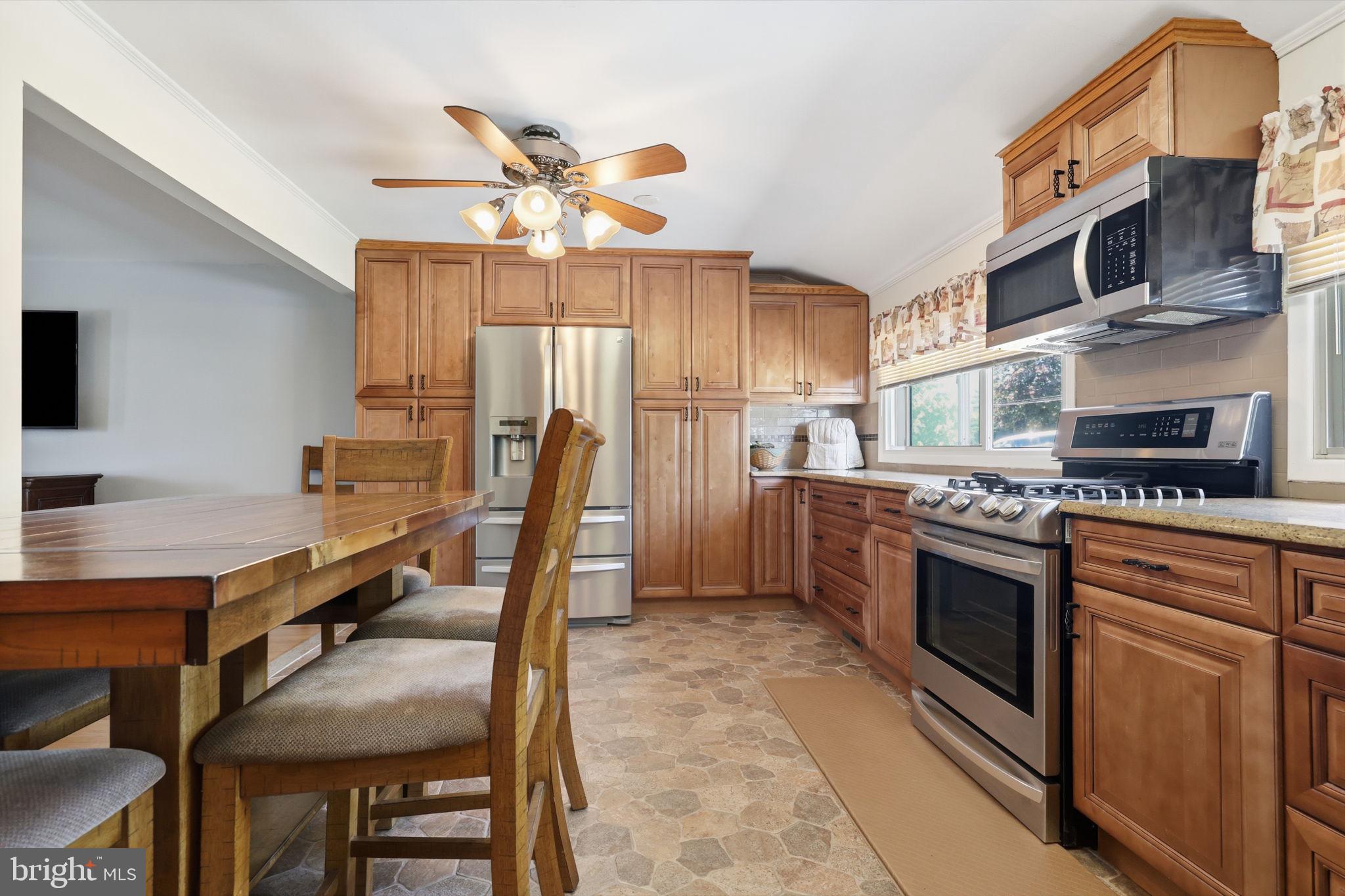 WILLOW MANOR FARMS - Residential