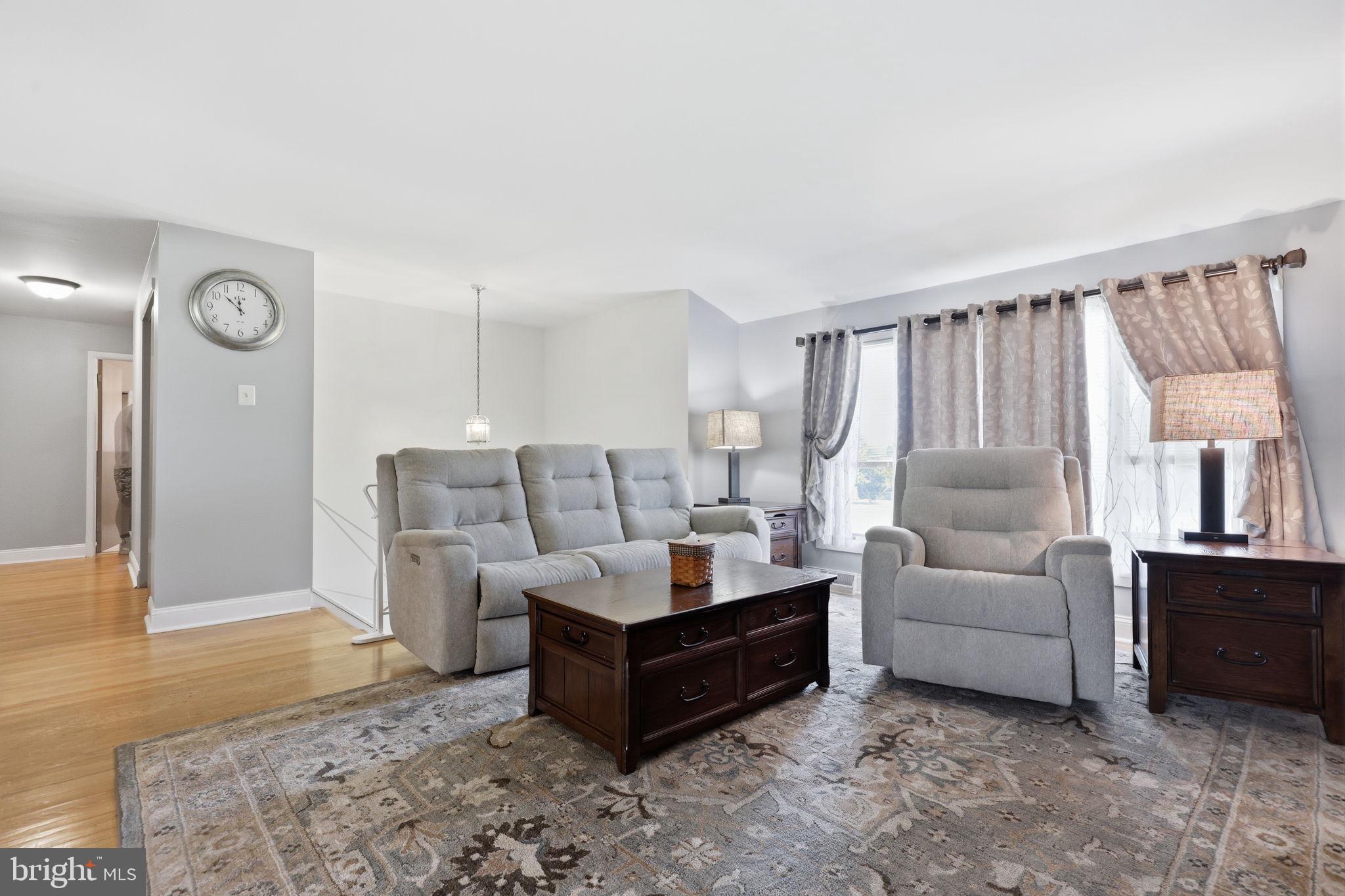 WILLOW MANOR FARMS - Residential