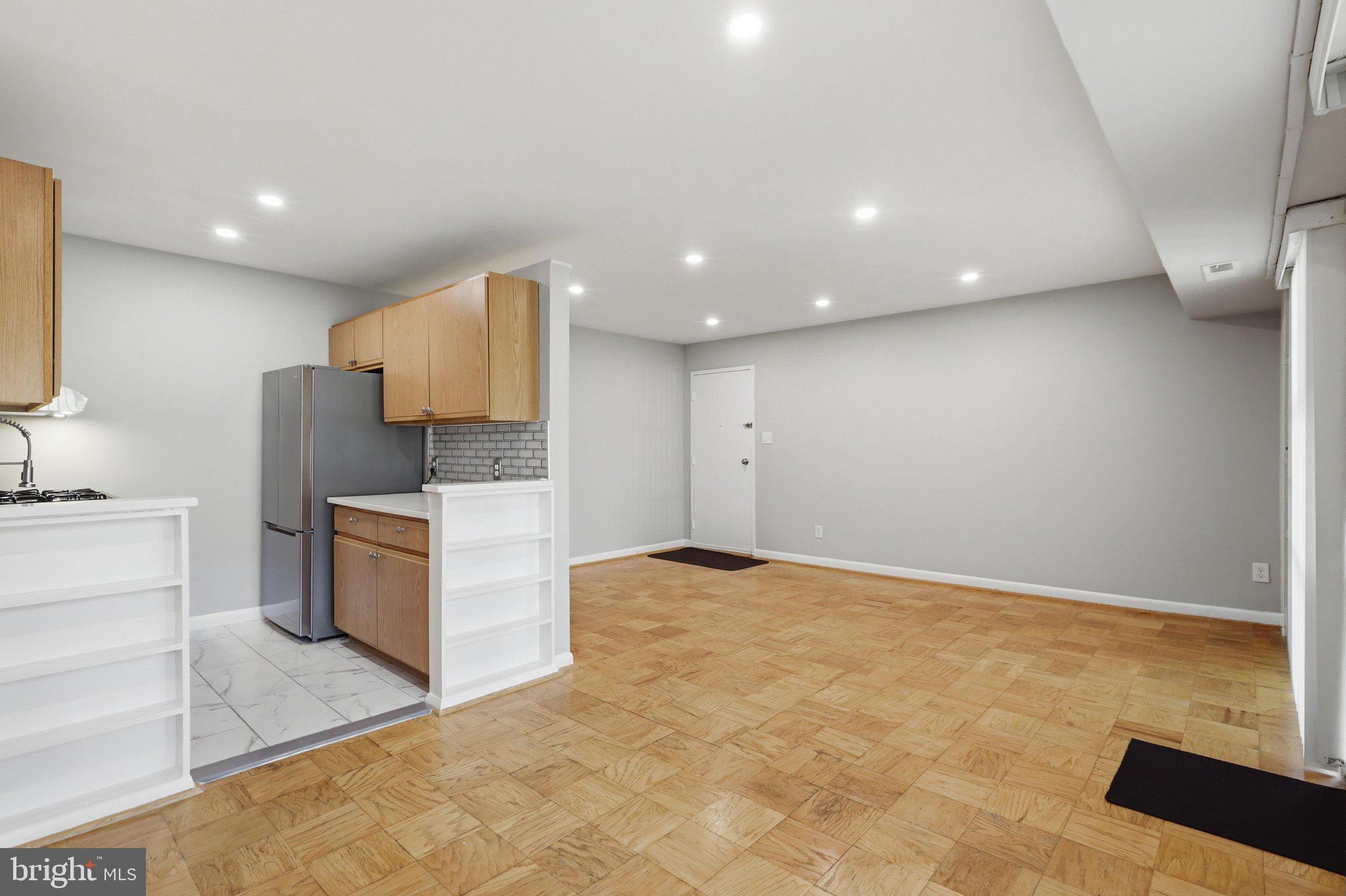 HERITAGE WOODS - Residential