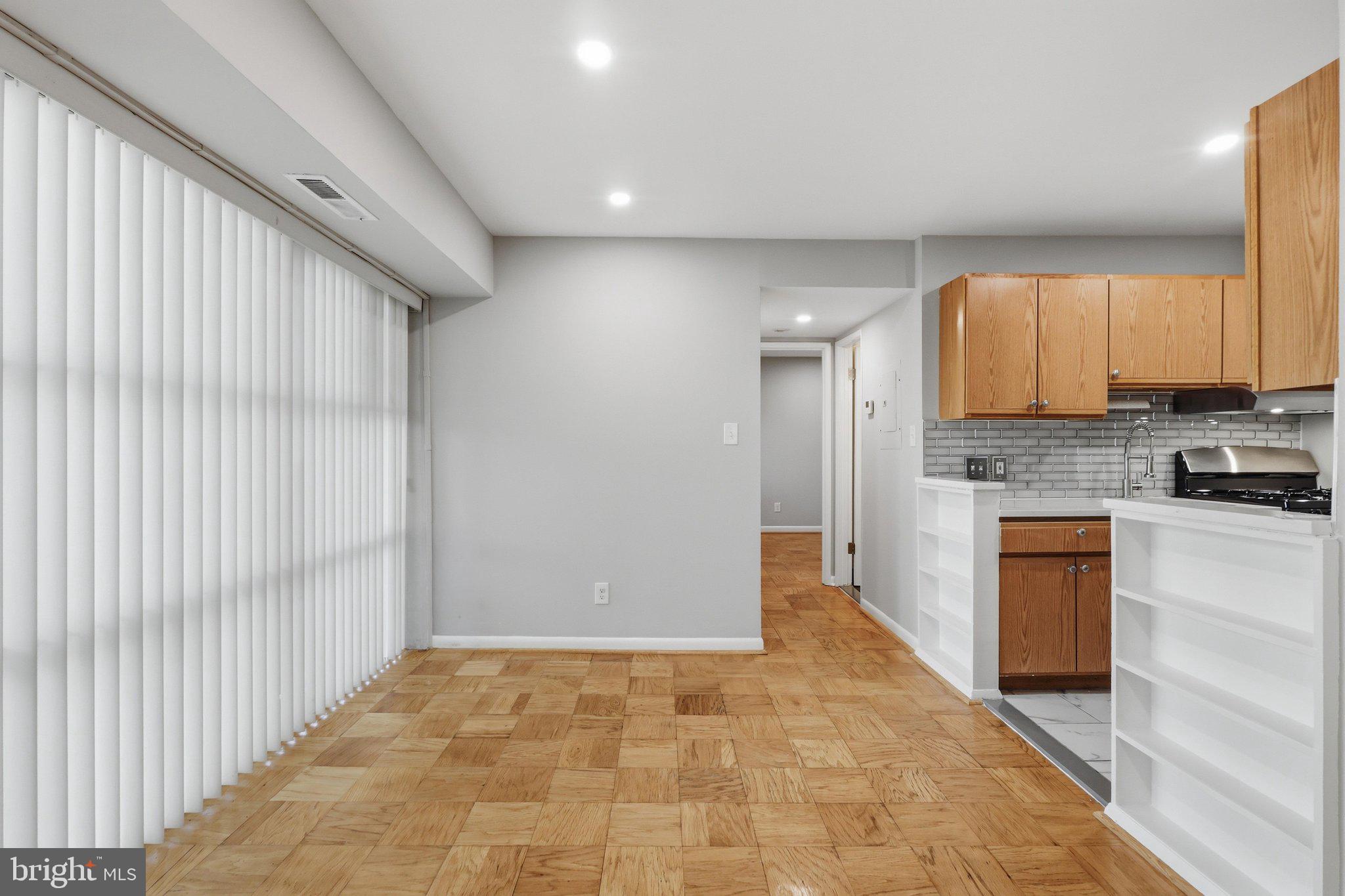 HERITAGE WOODS - Residential