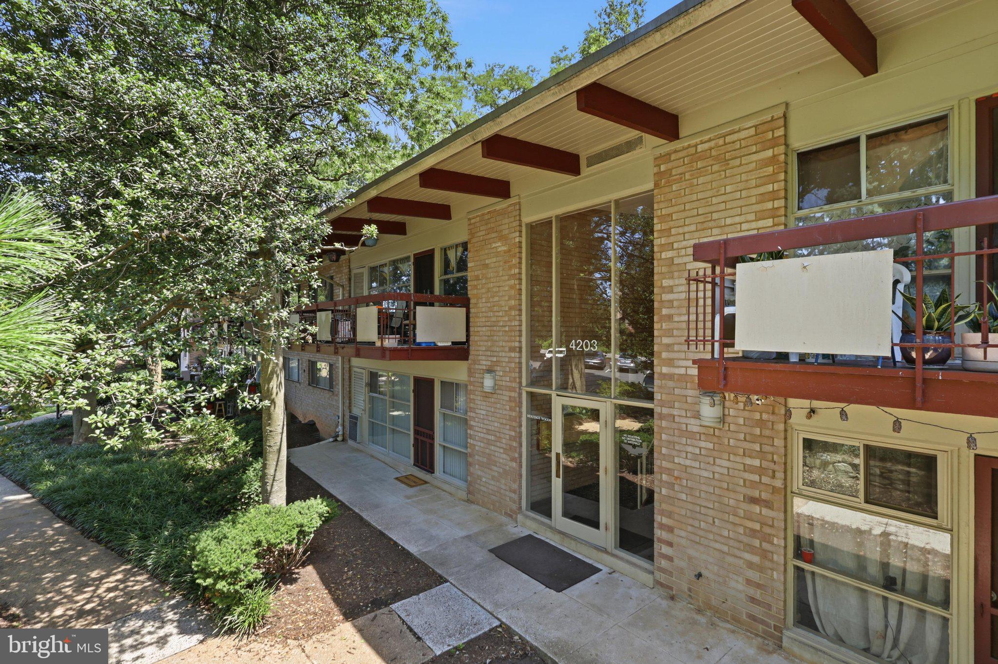 HERITAGE WOODS - Residential