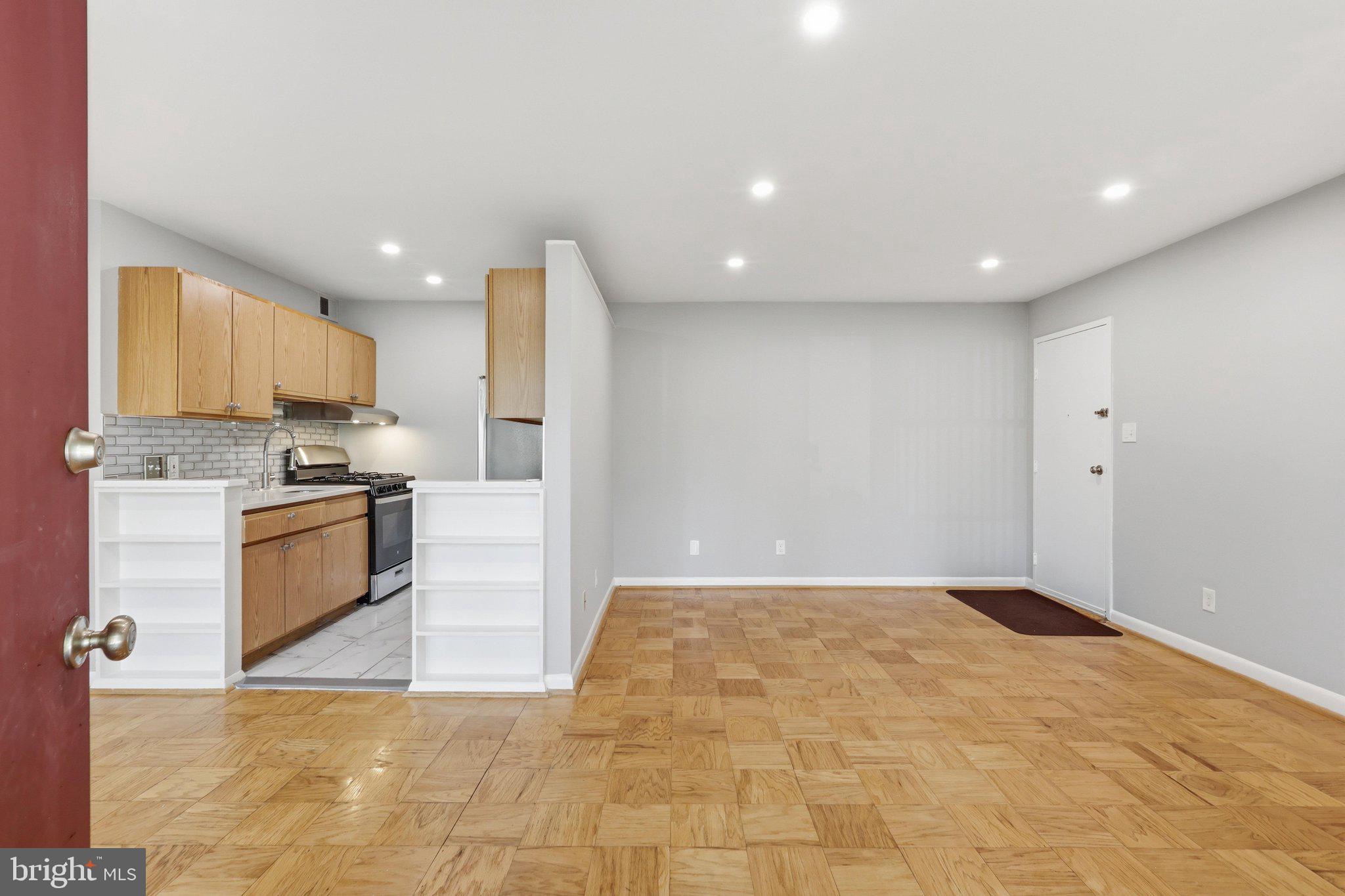 HERITAGE WOODS - Residential