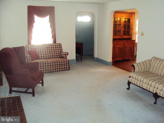 HILLCREST - Residential