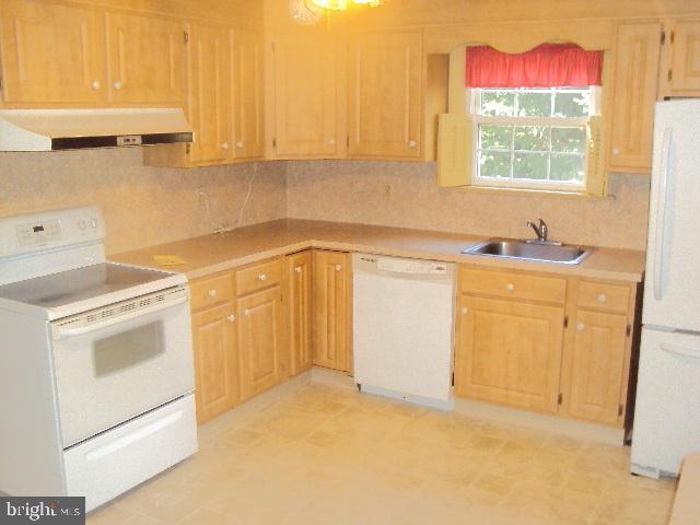 HILLCREST - Residential