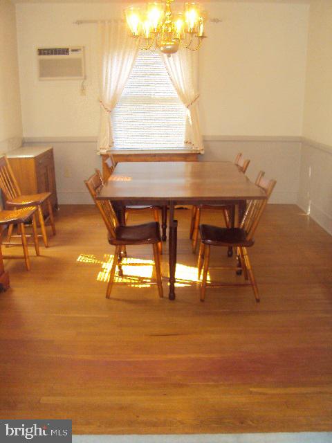 HILLCREST - Residential