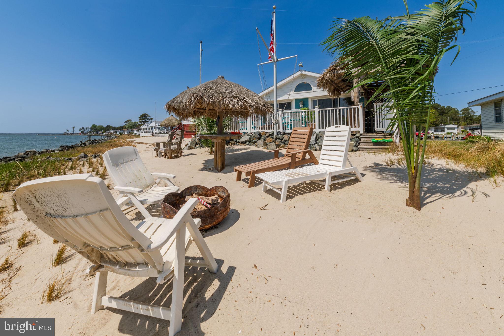 WHITE HOUSE BEACH - Residential