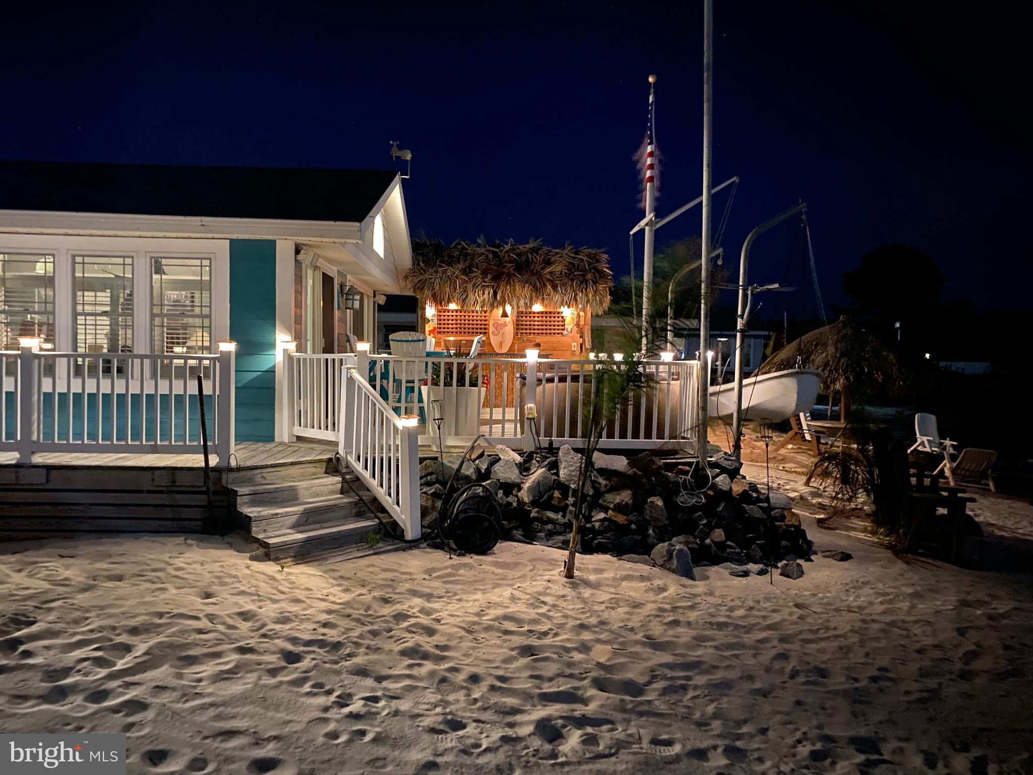 WHITE HOUSE BEACH - Residential