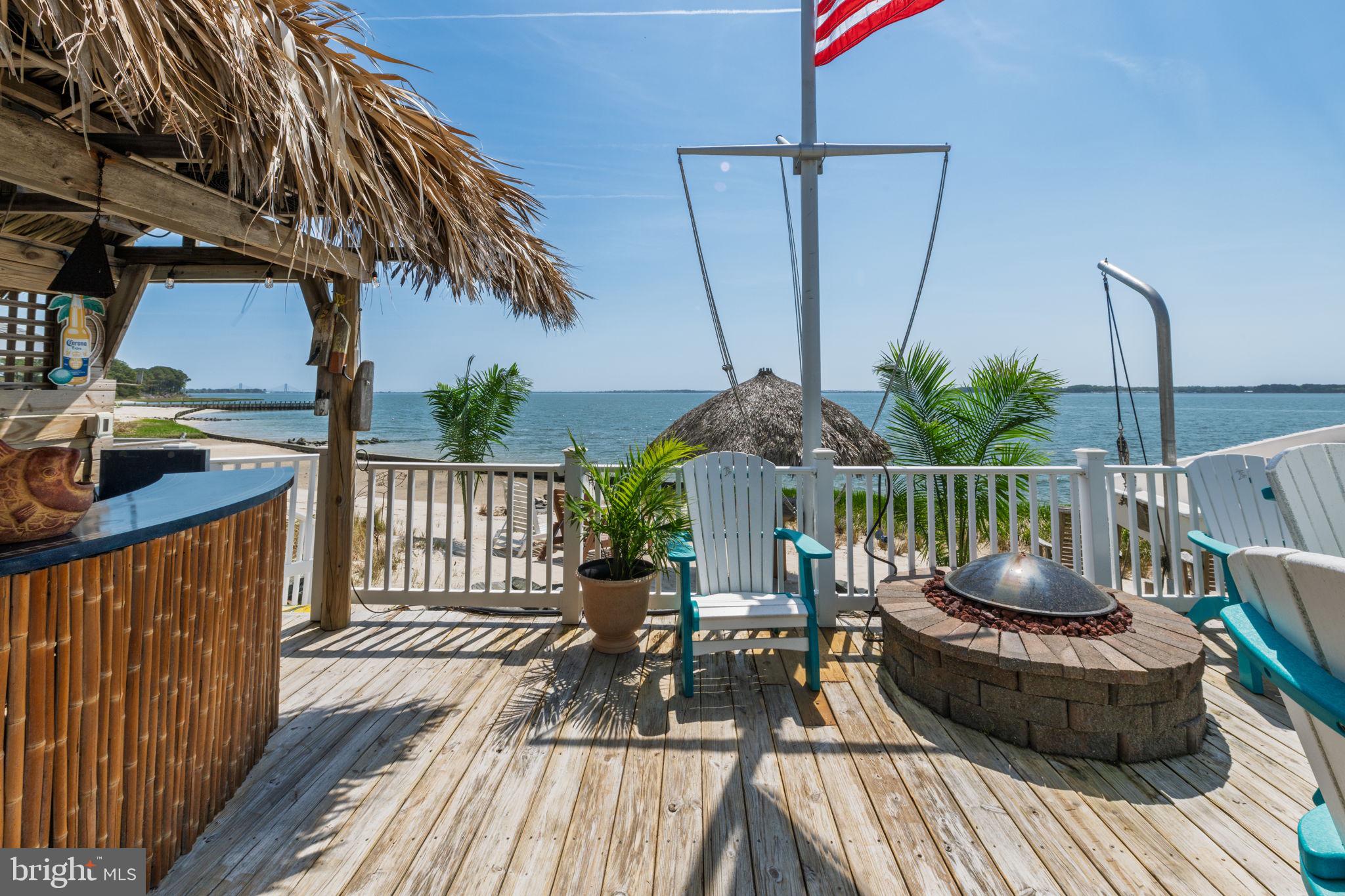 WHITE HOUSE BEACH - Residential