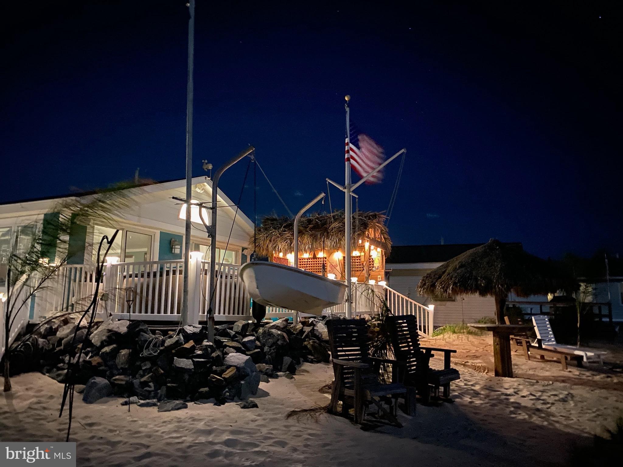 WHITE HOUSE BEACH - Residential