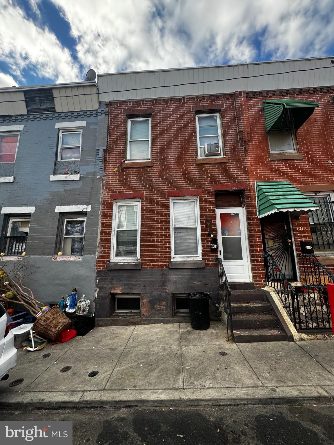 Welcome to this 3 bedroom 1 bathroom home that has been renovated and rent ready...  The property has lead test, a rental license and is a good quality rental.  All offers will be presented and buyer is responsible for u/o, and proof of funds required with all offers.   All offers will be presented, and it must be a written offer.