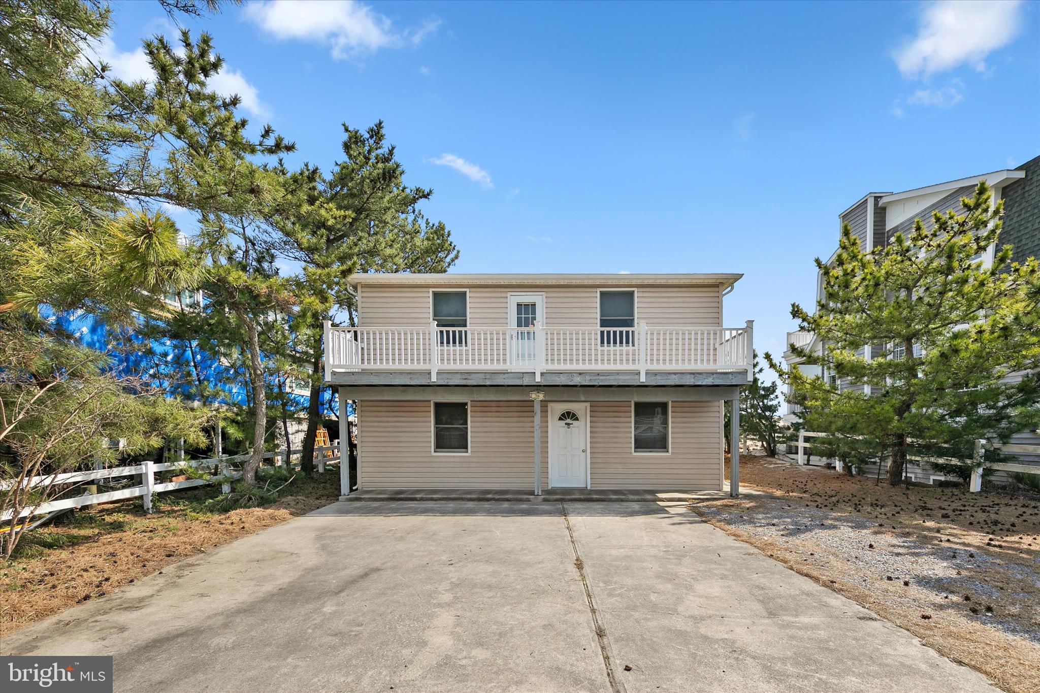 MIDDLESEX BEACH - Residential