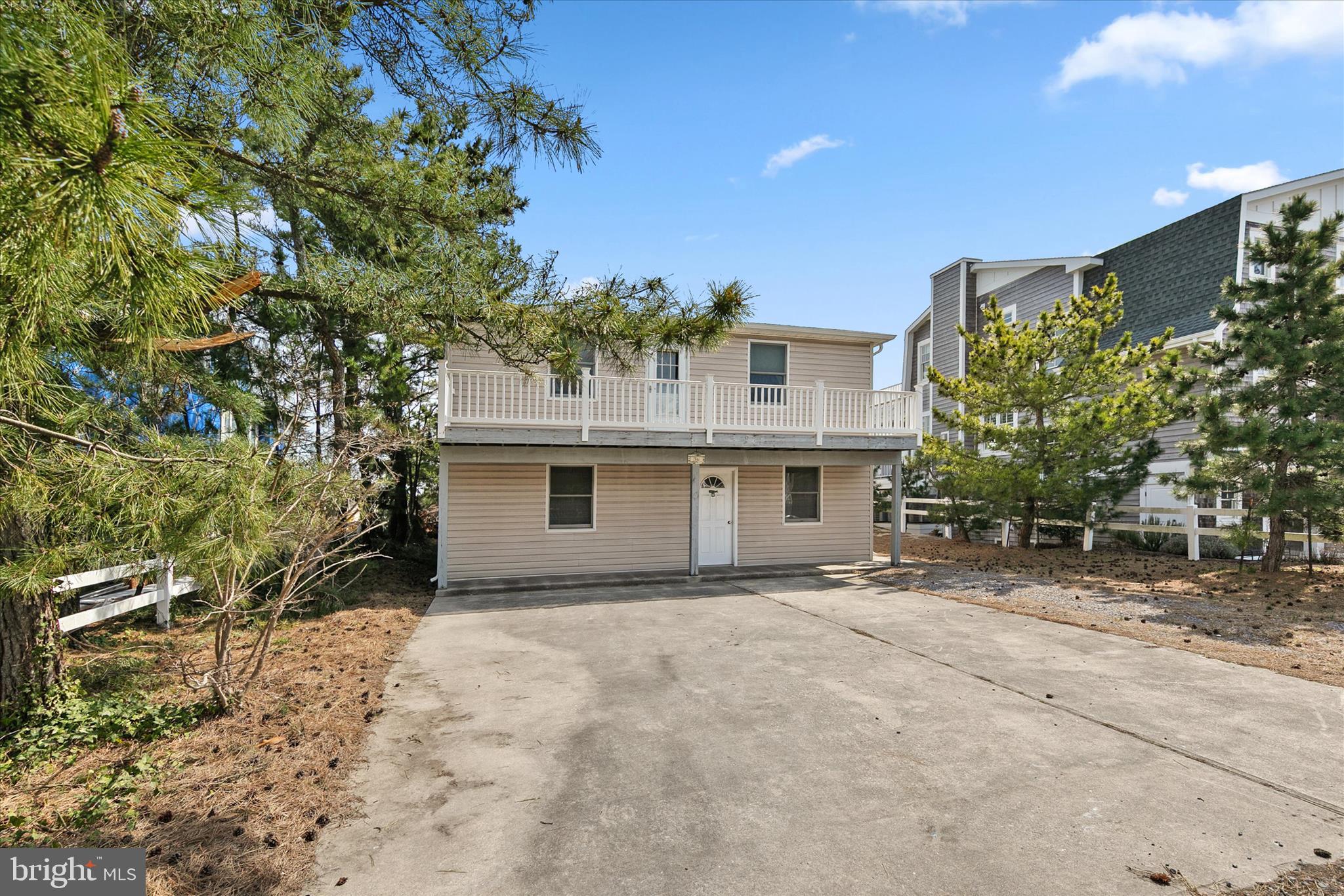 MIDDLESEX BEACH - Residential