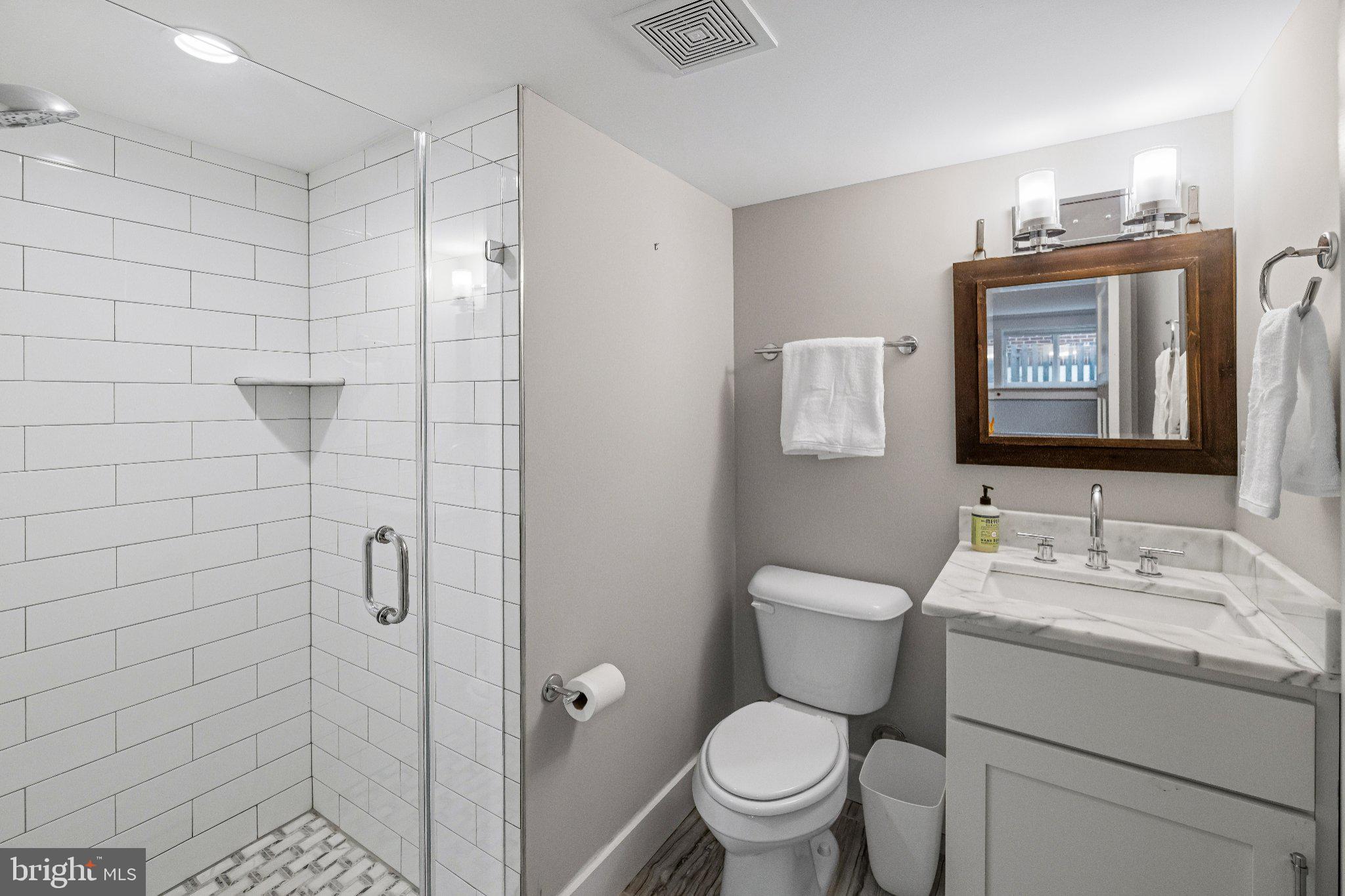 HYATTSVILLE - Residential