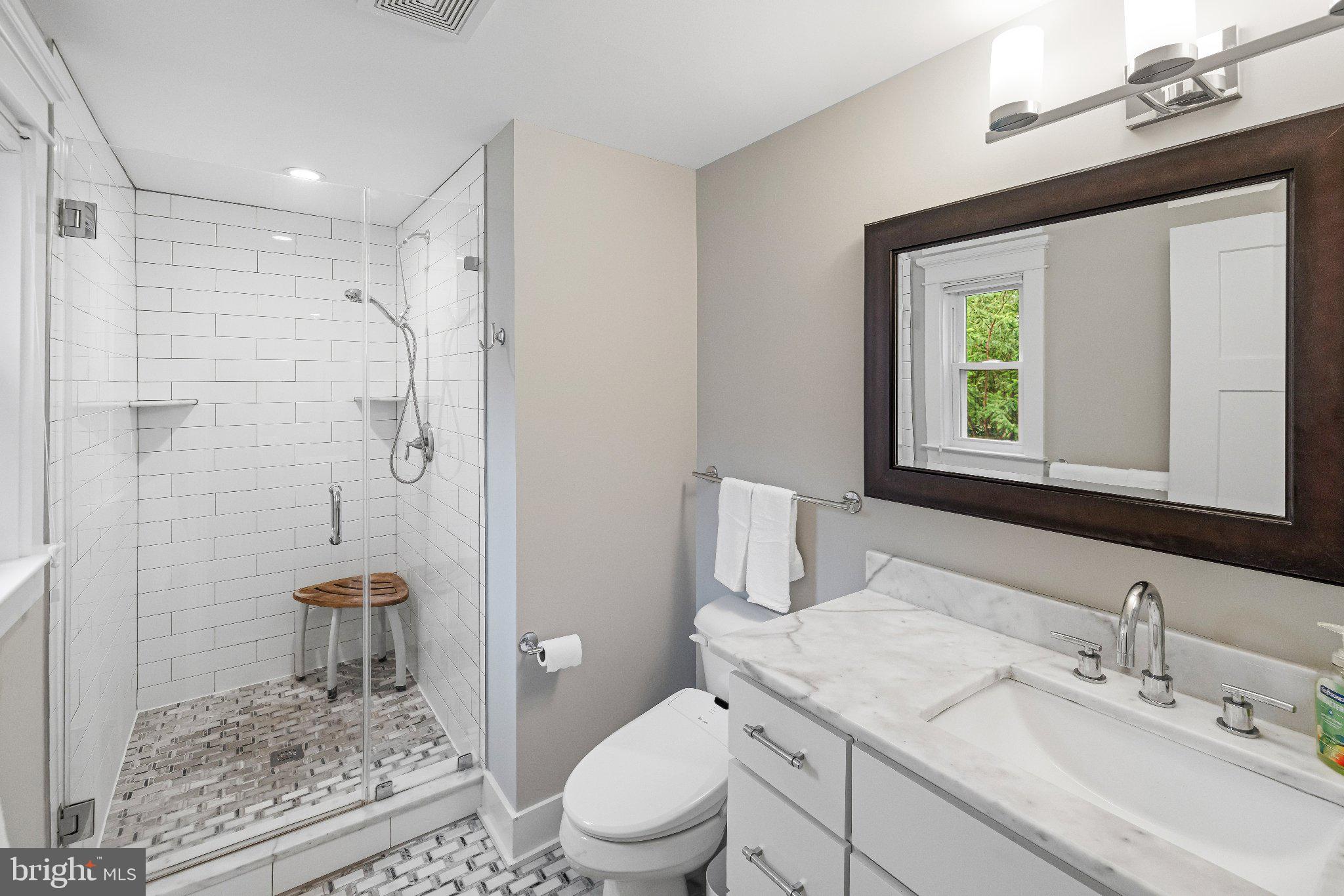 HYATTSVILLE - Residential